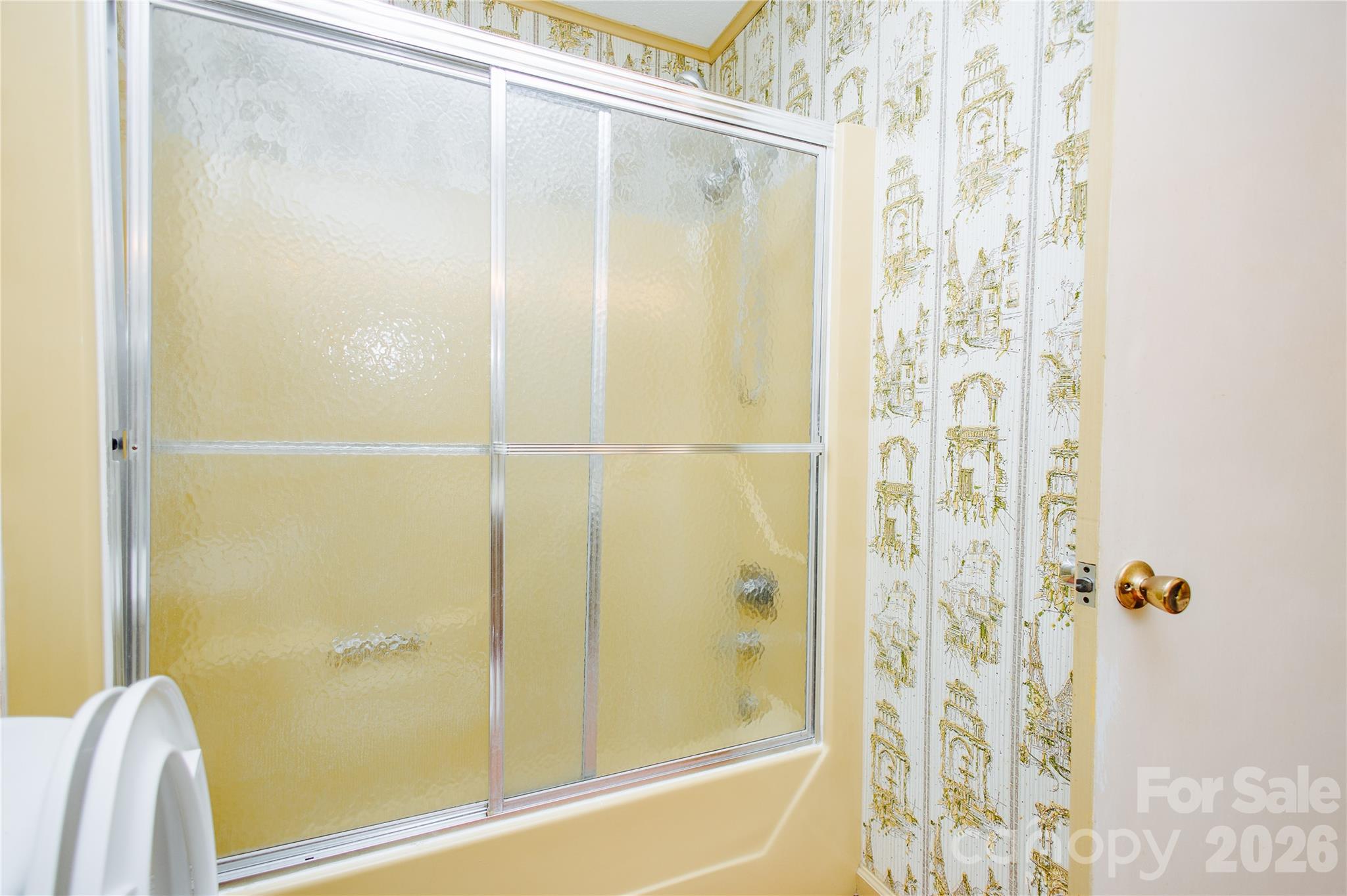 205 Bond Street Property Photo 13