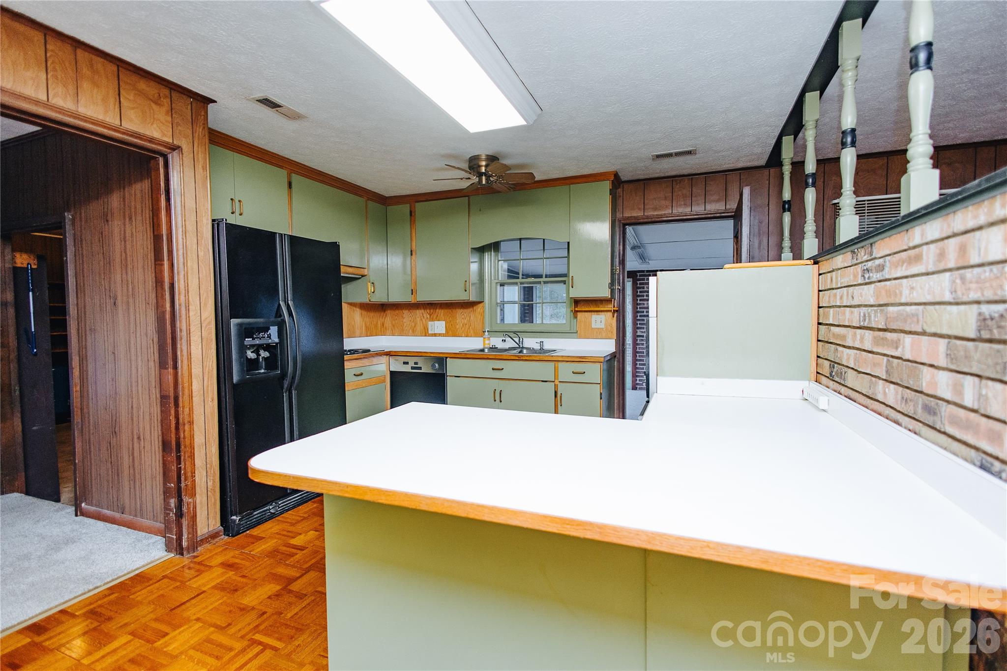 205 Bond Street Property Photo 22