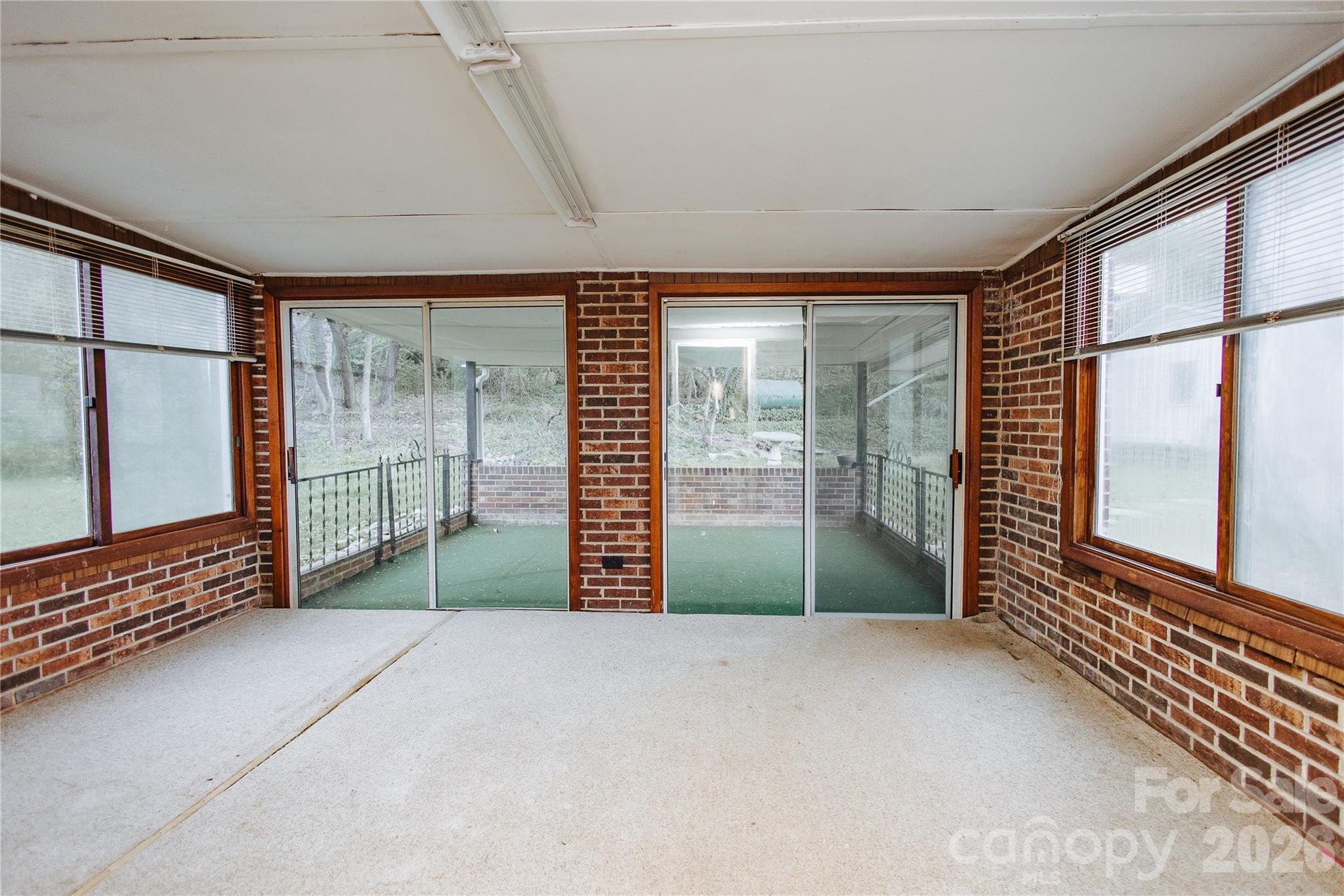 205 Bond Street Property Photo 23