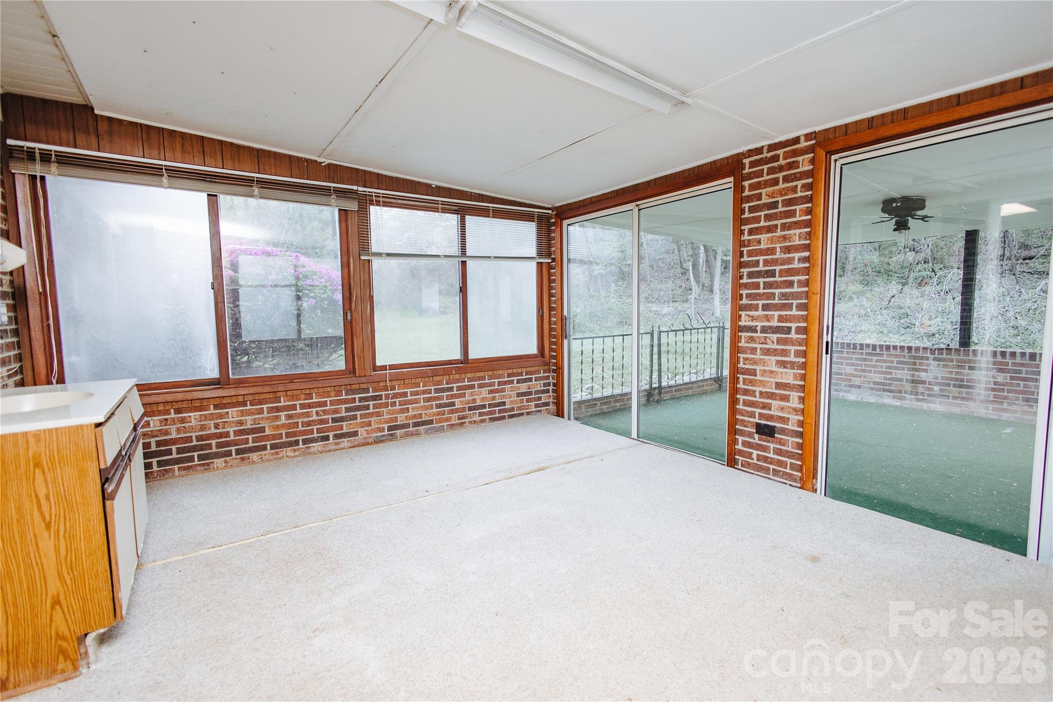 205 Bond Street Property Photo 24