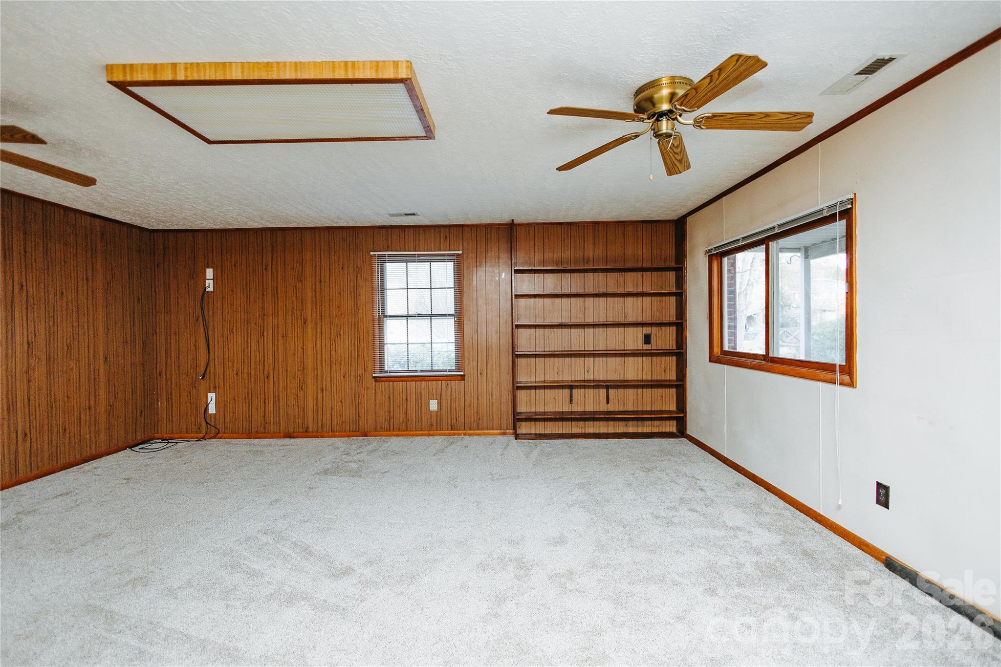 205 Bond Street Property Photo 29