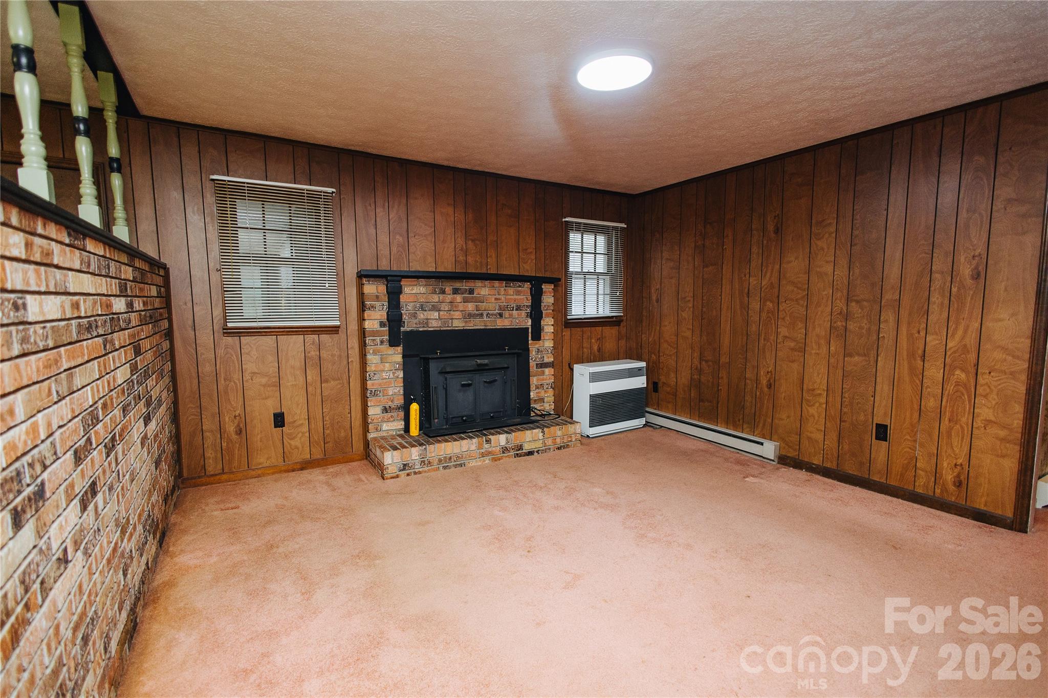 205 Bond Street Property Photo 33
