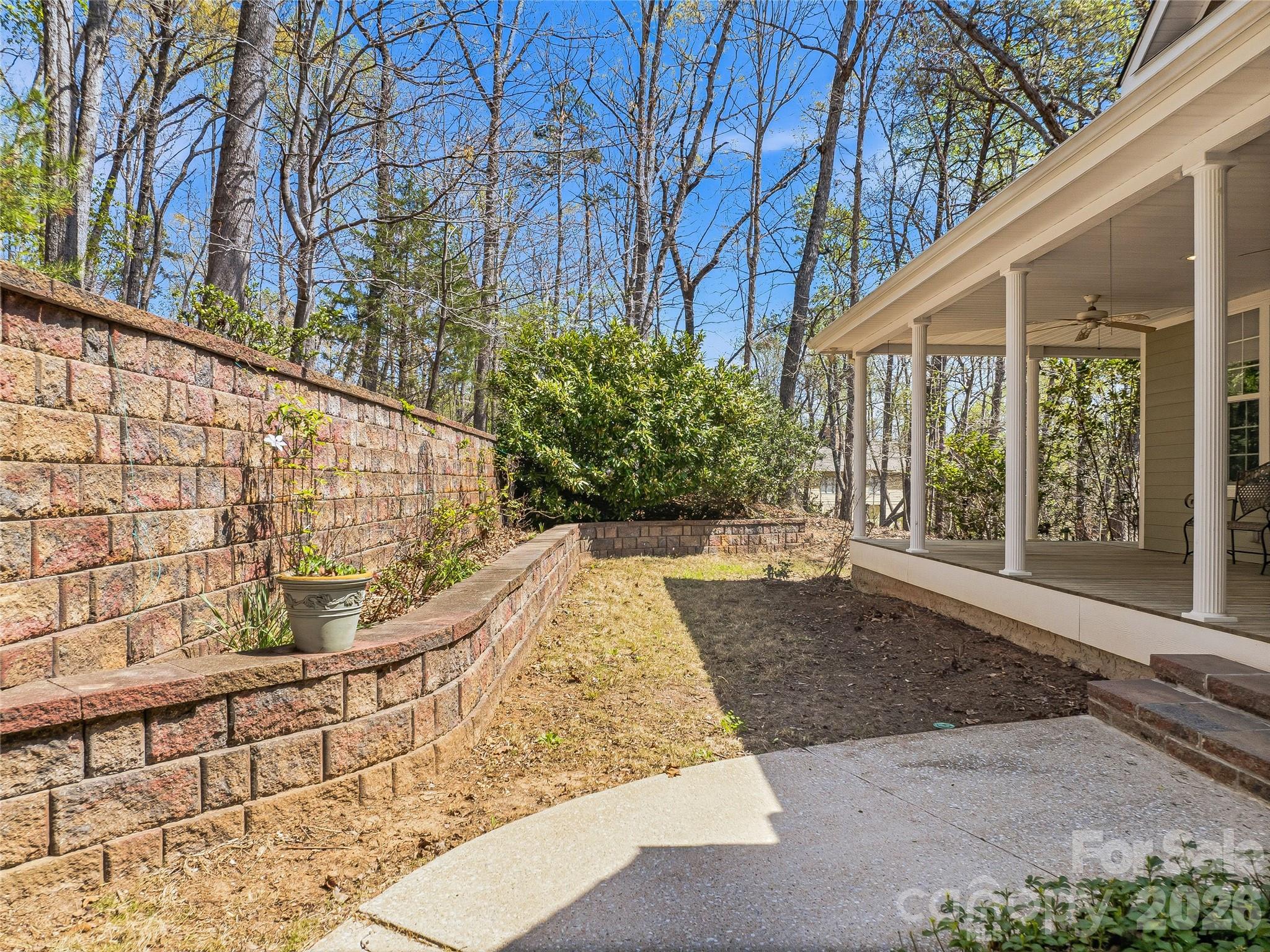 196 Blackbird Lane Property Photo 4