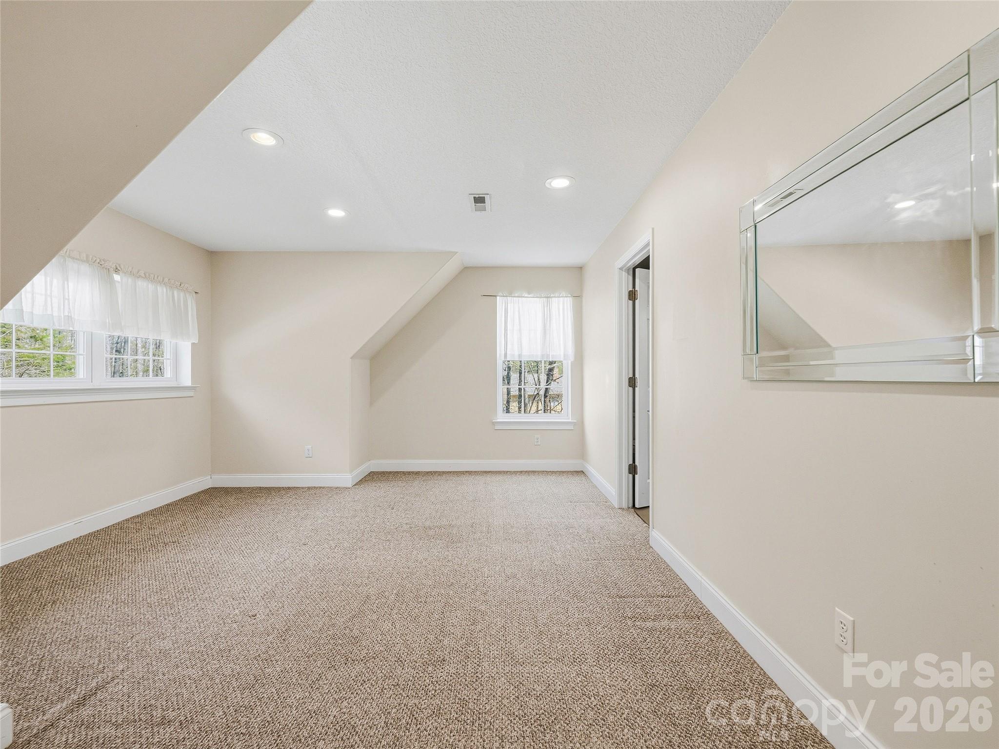 196 Blackbird Lane Property Photo 32