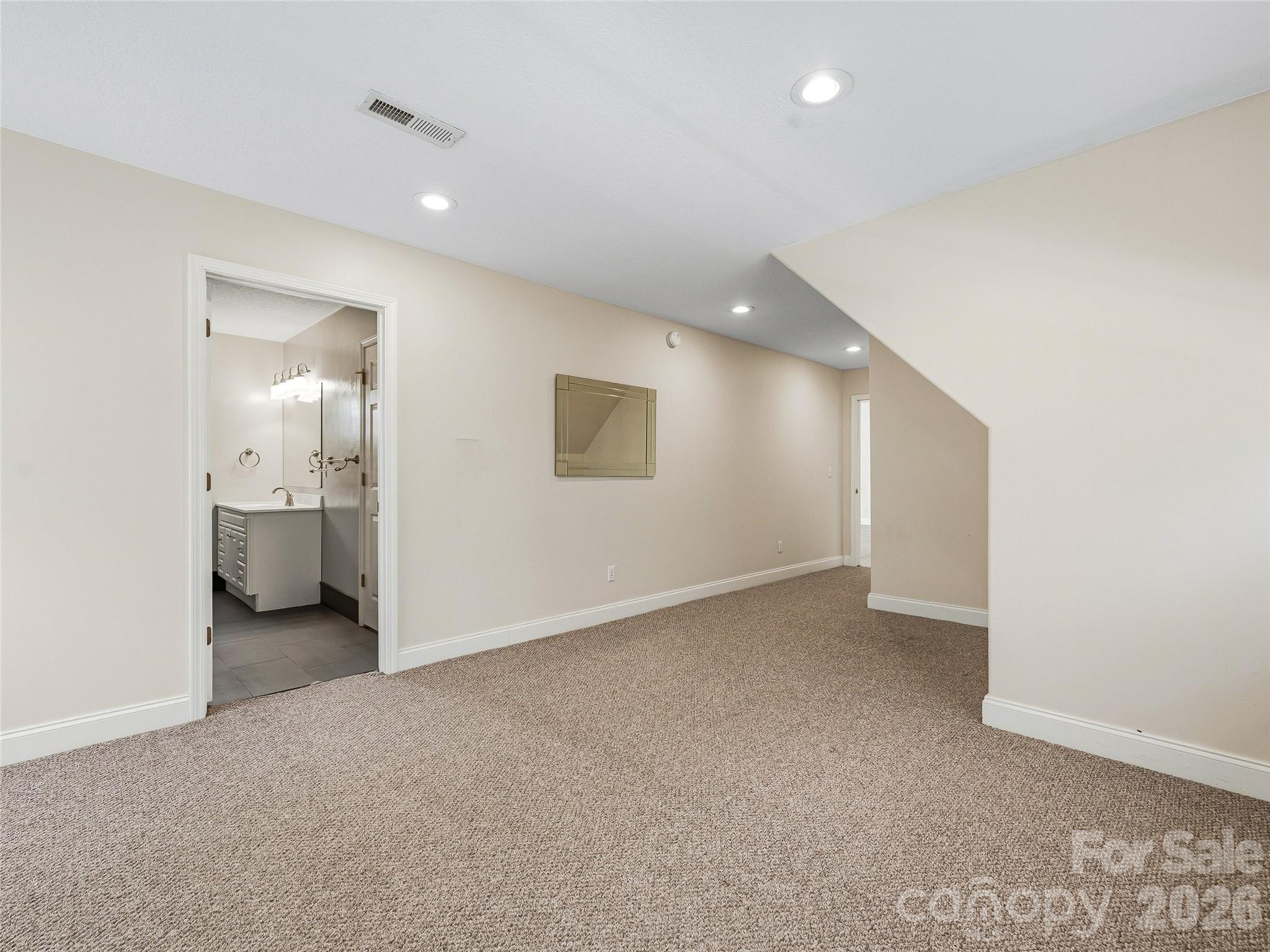 196 Blackbird Lane Property Photo 33