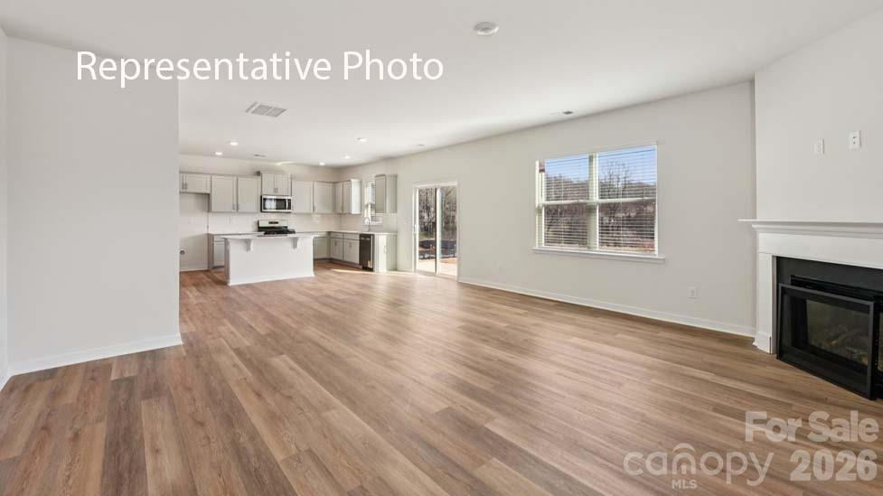 6604 Barcelona Way Property Photo 3