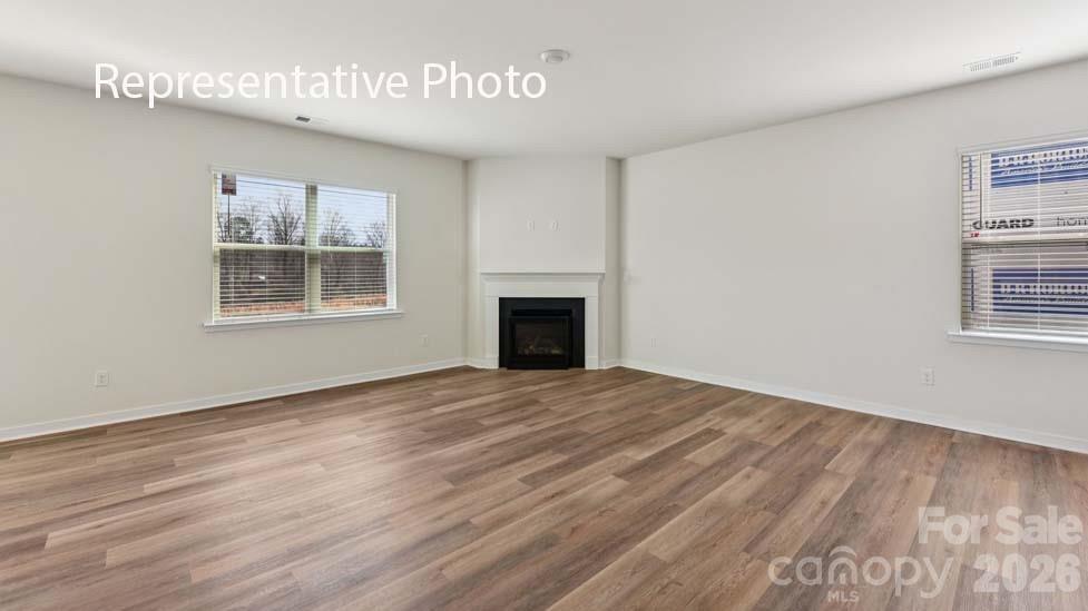 6604 Barcelona Way Property Photo 4