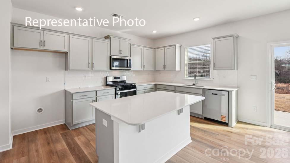 6604 Barcelona Way Property Photo 9