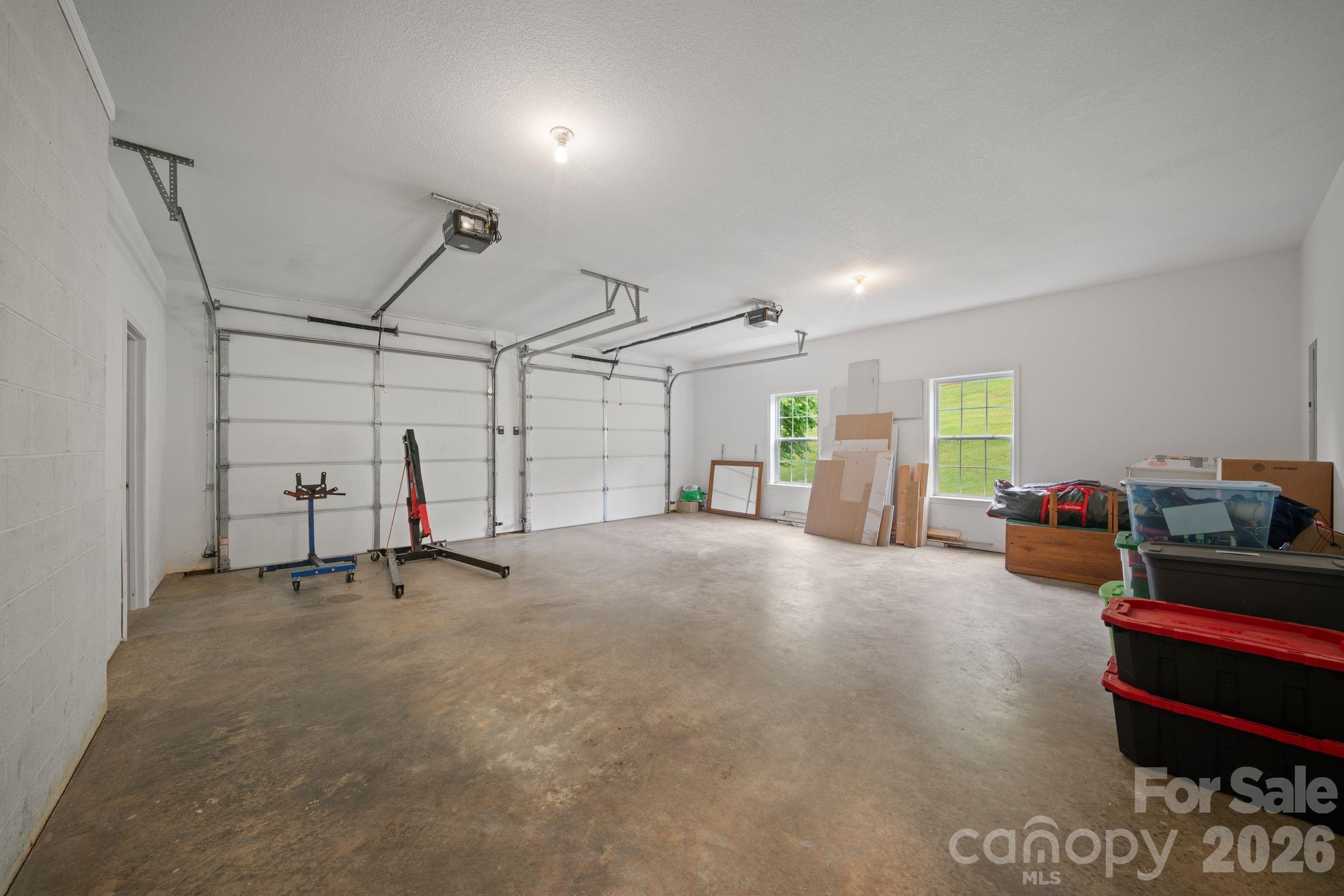 77 Sherry Lane Property Photo 6