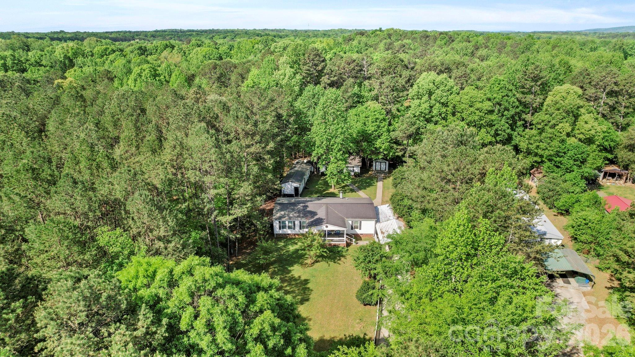 417 Old Tulip Farm Road Property Photo 3