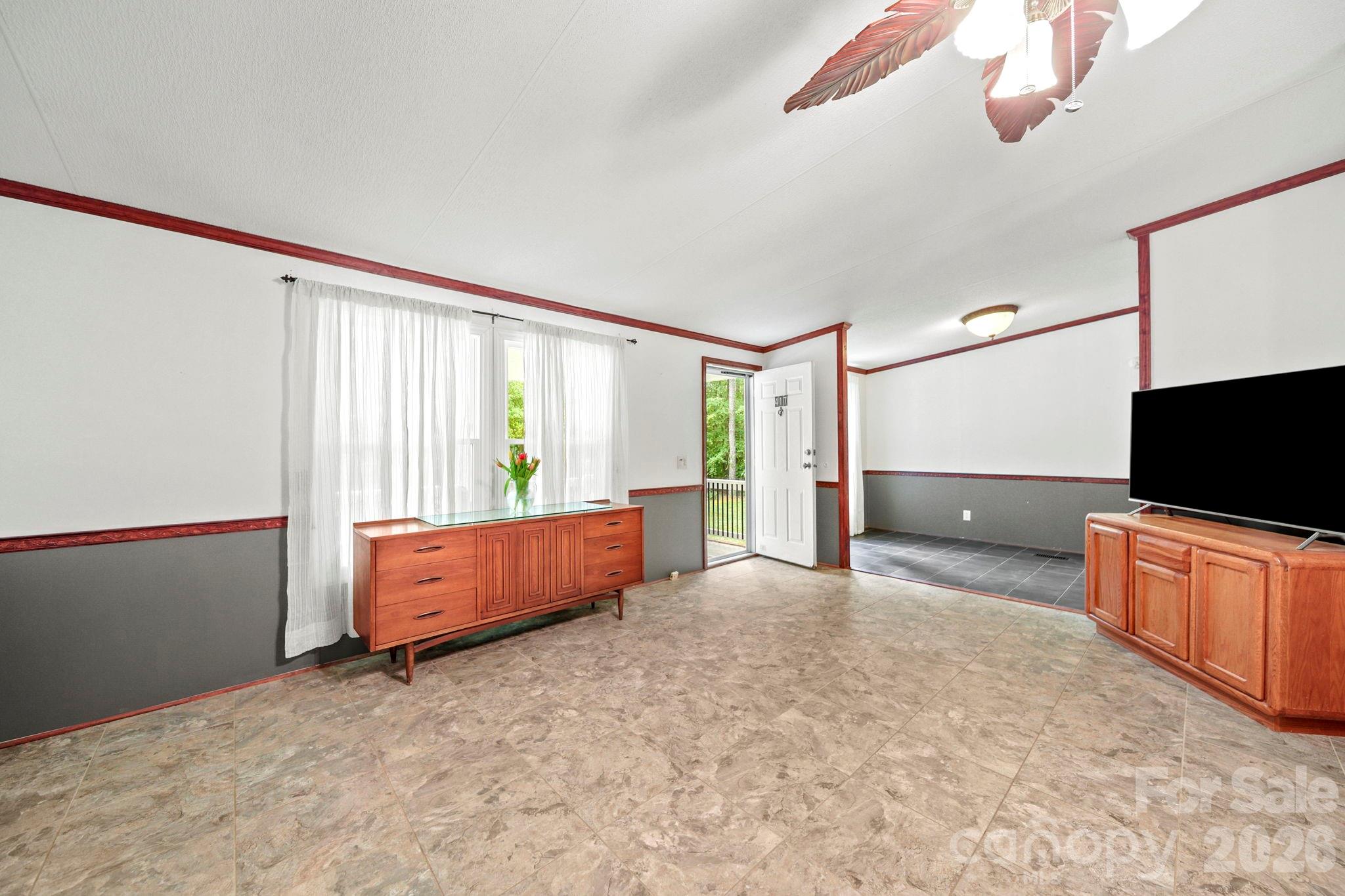 417 Old Tulip Farm Road Property Photo 5