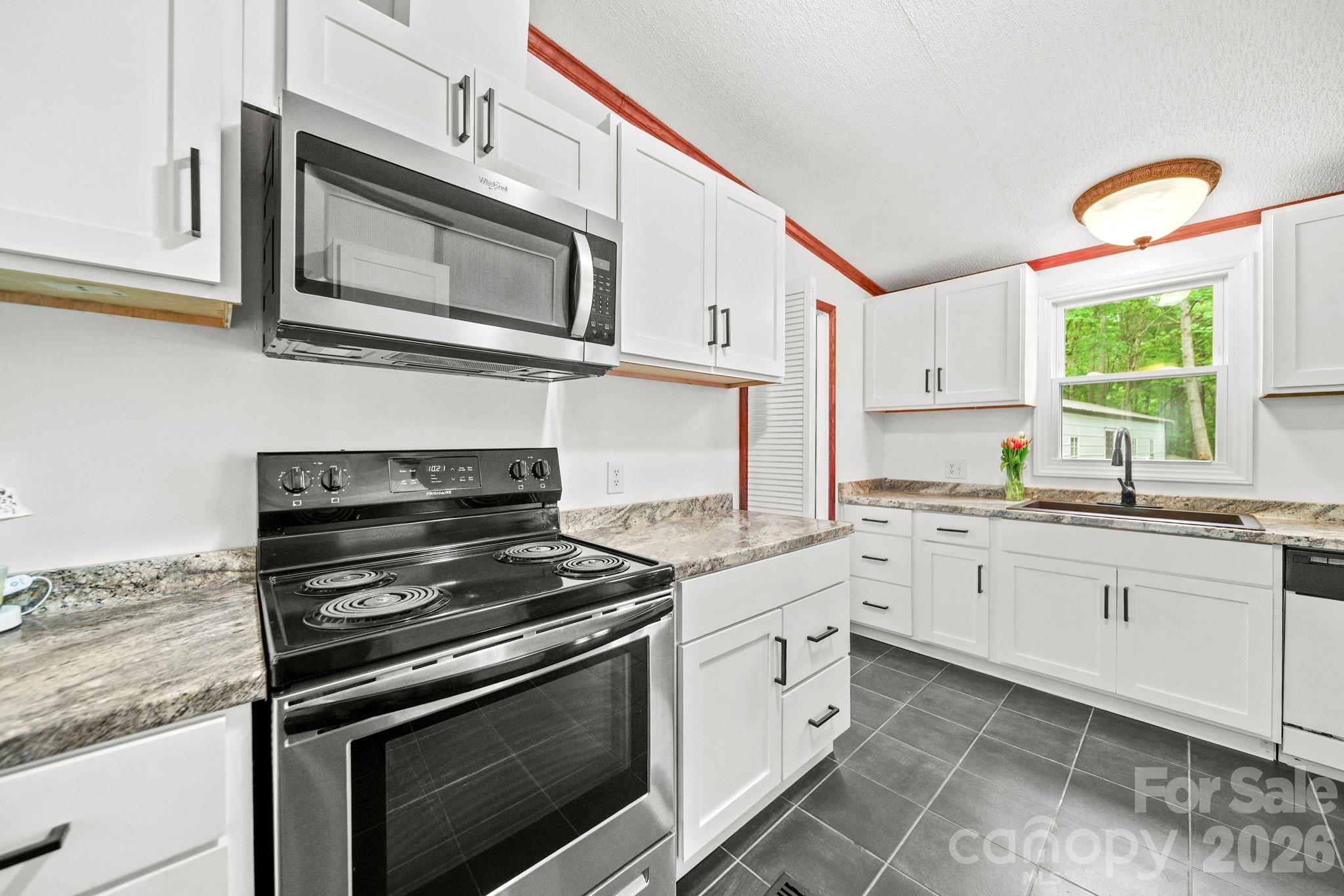 417 Old Tulip Farm Road Property Photo 14