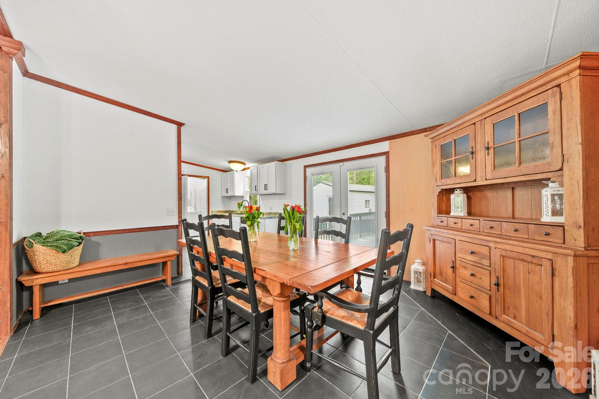 417 Old Tulip Farm Road Property Photo 16