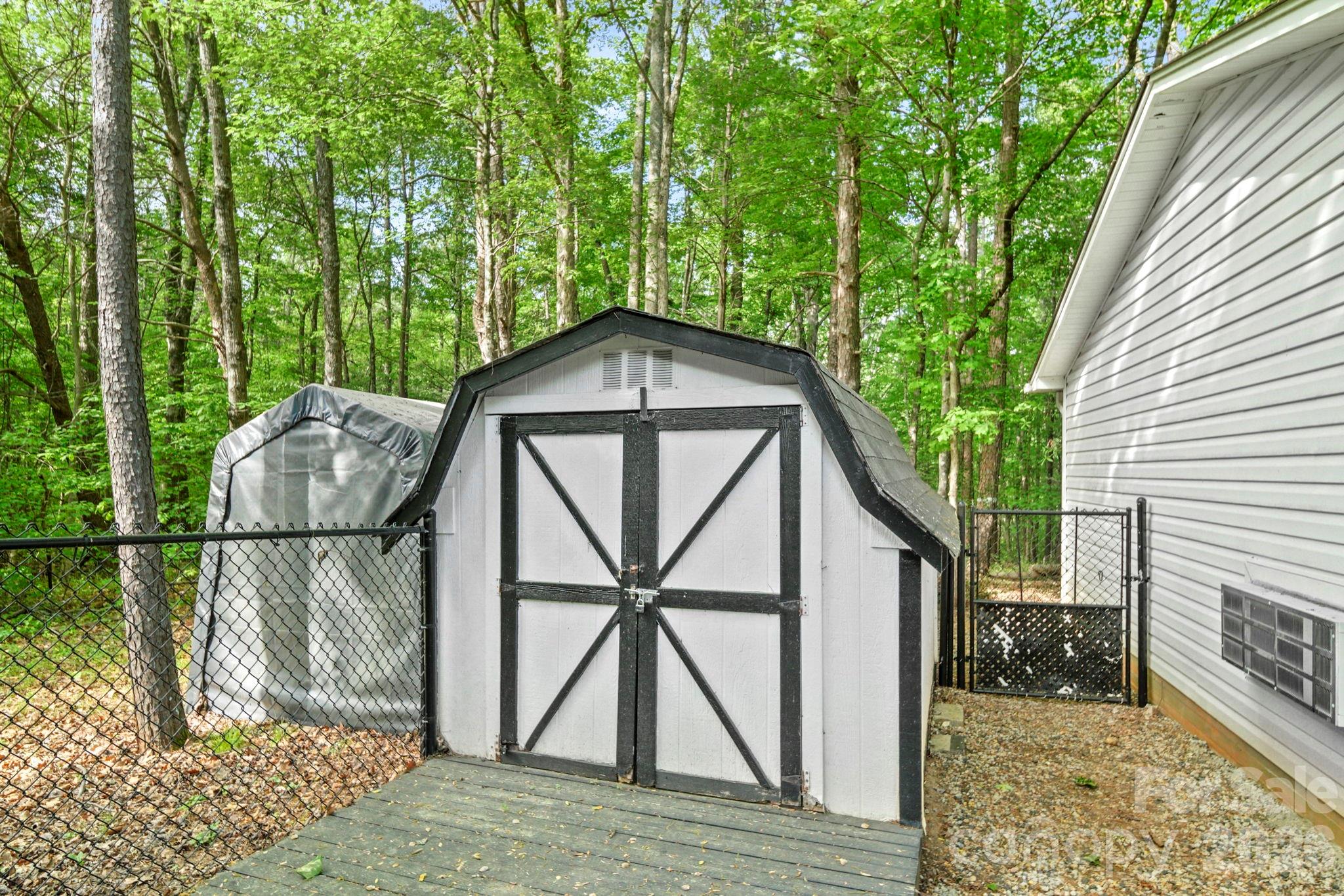 417 Old Tulip Farm Road Property Photo 26