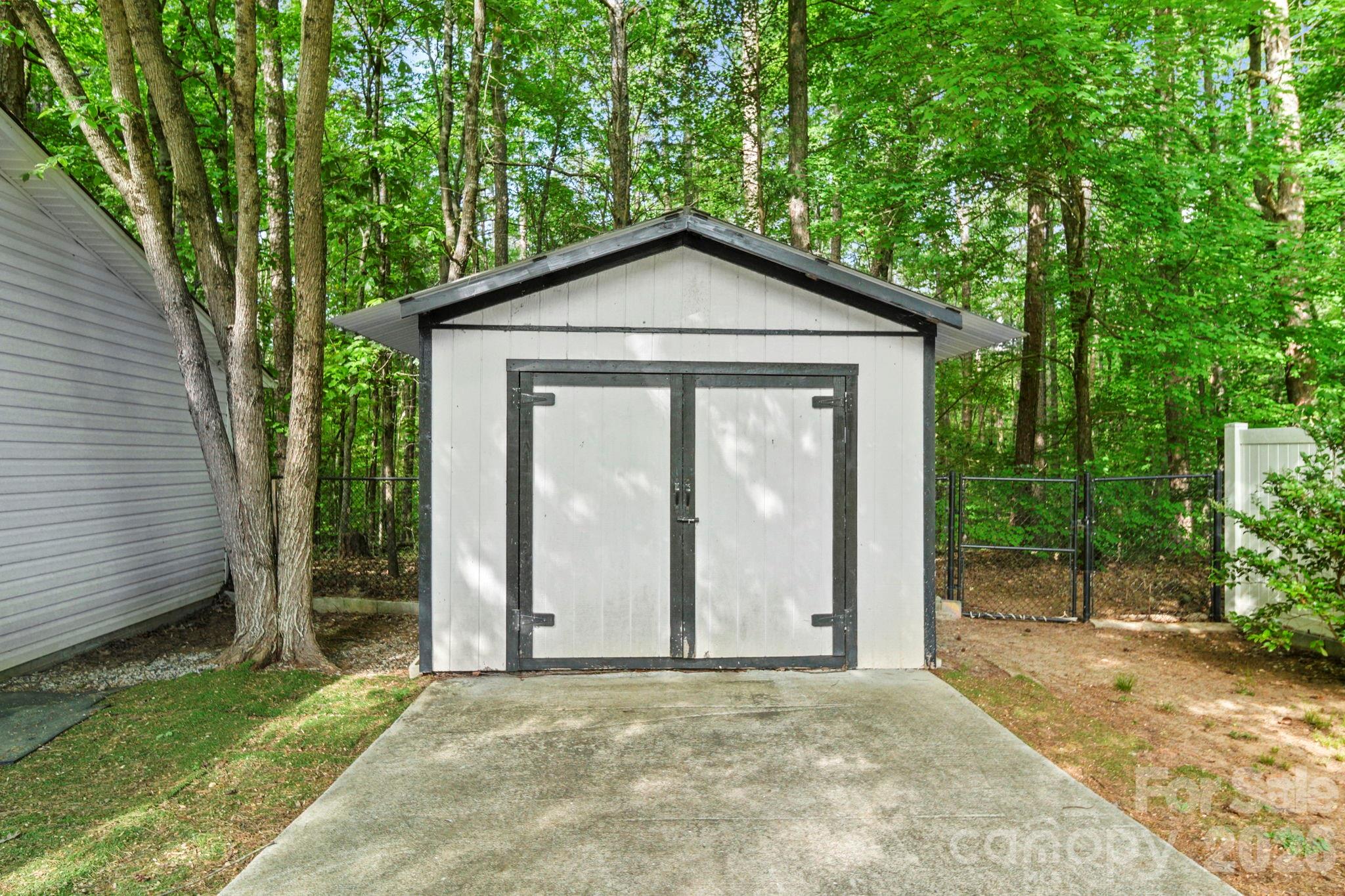 417 Old Tulip Farm Road Property Photo 28