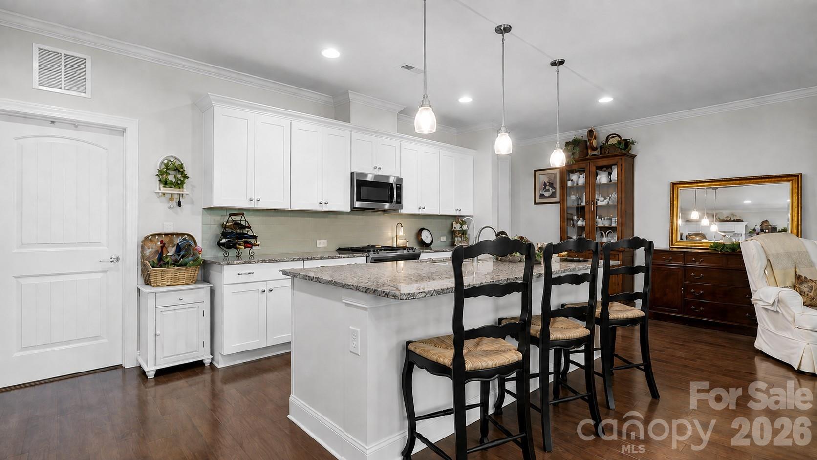 5125 Looking Glass Trail Property Photo 7