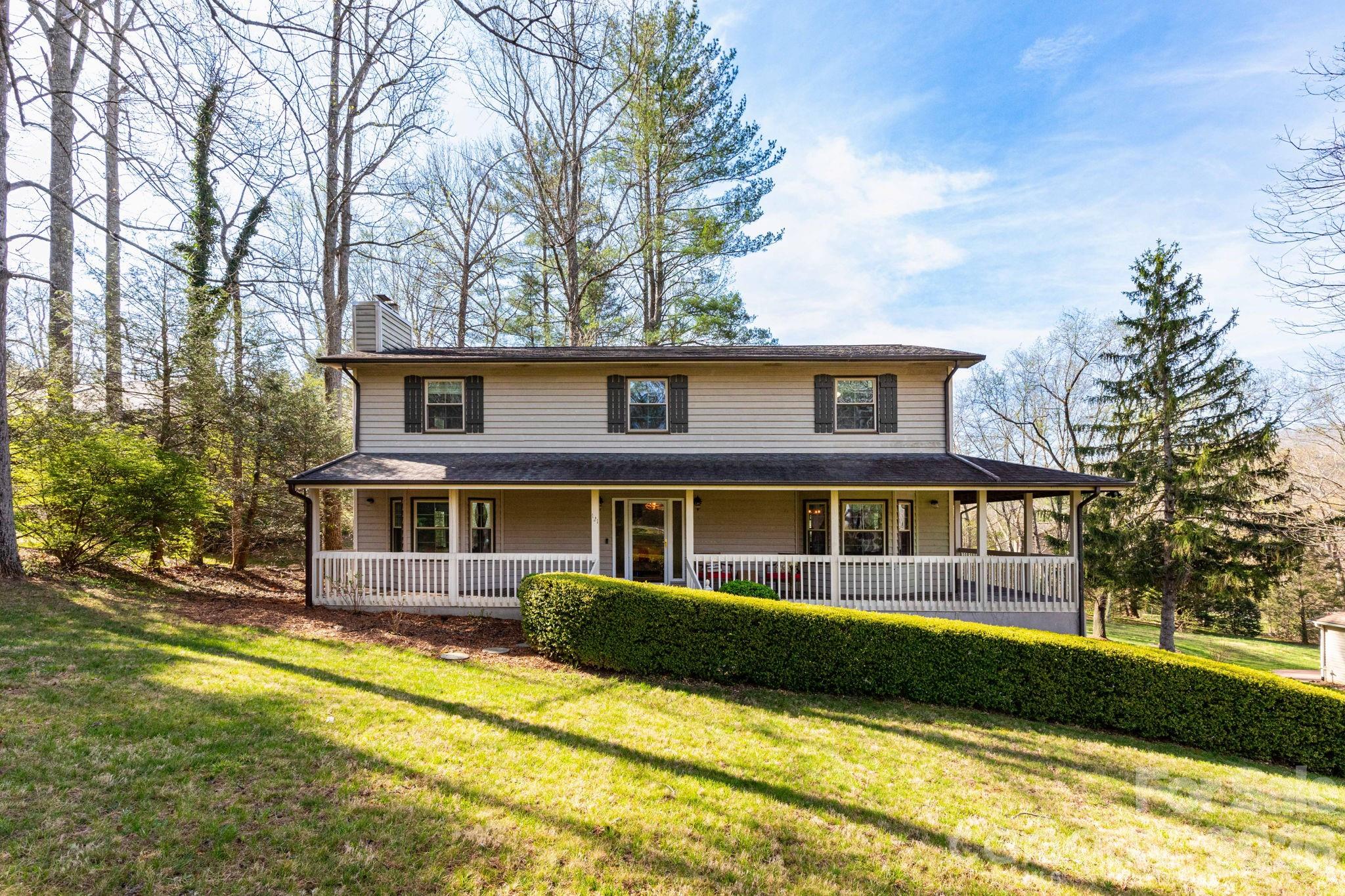 121 Churchill Downs Drive Property Photo 2