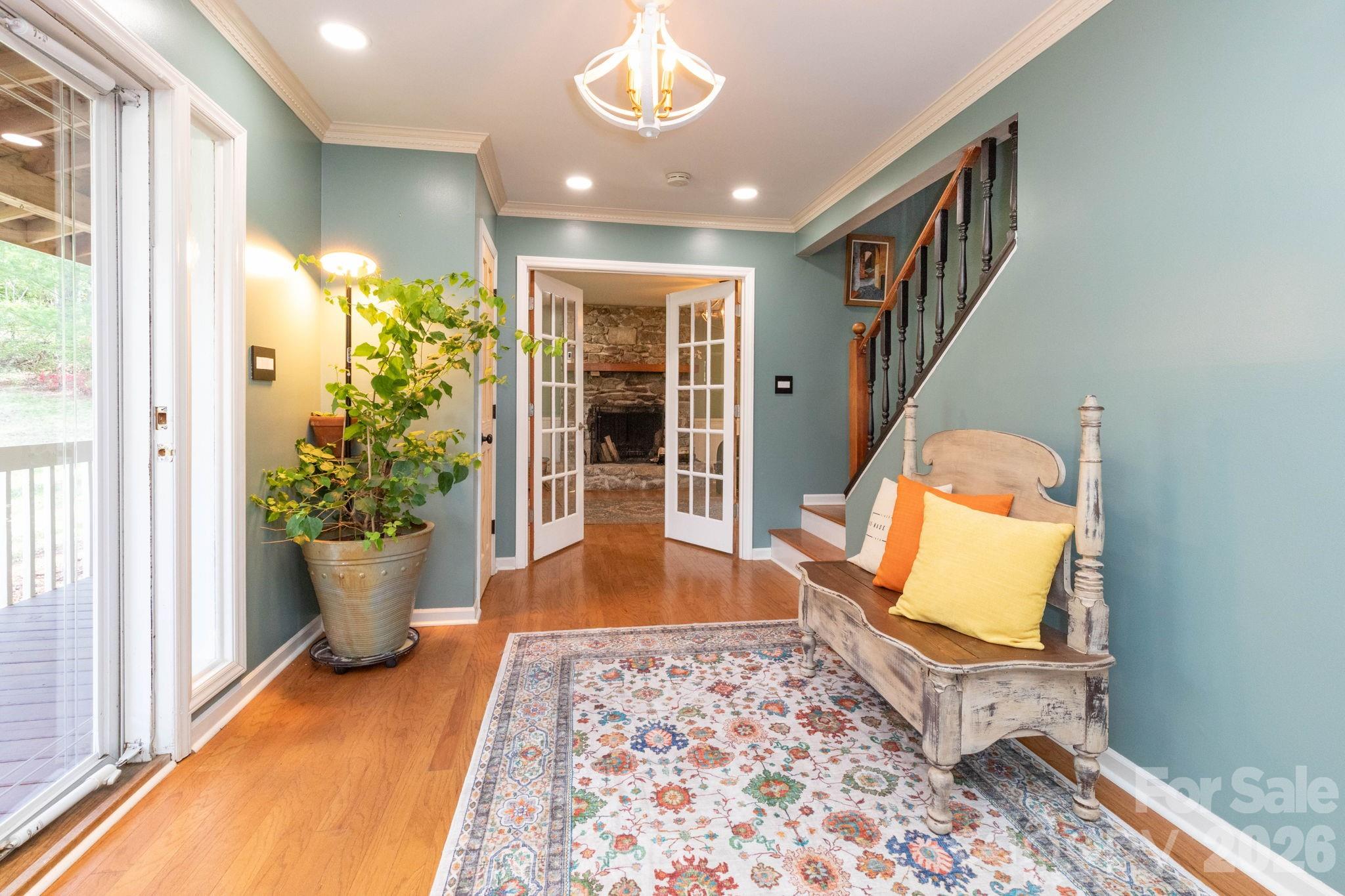 121 Churchill Downs Drive Property Photo 4