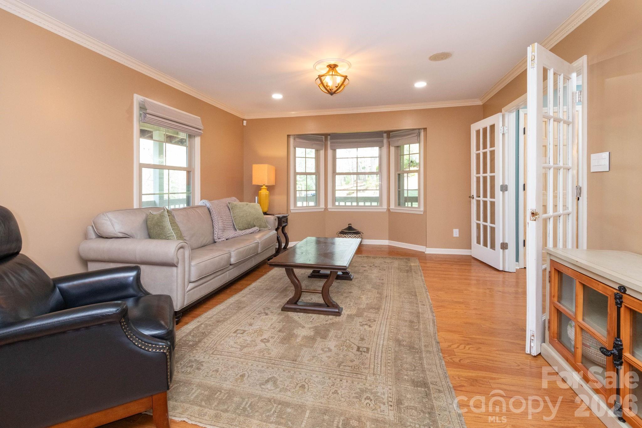 121 Churchill Downs Drive Property Photo 7