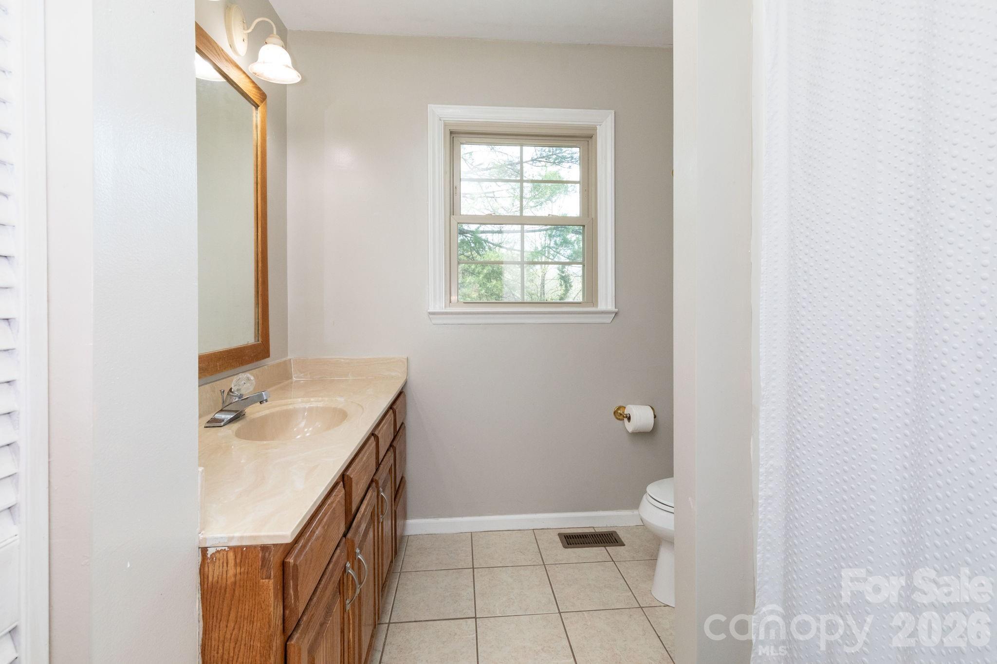 121 Churchill Downs Drive Property Photo 19
