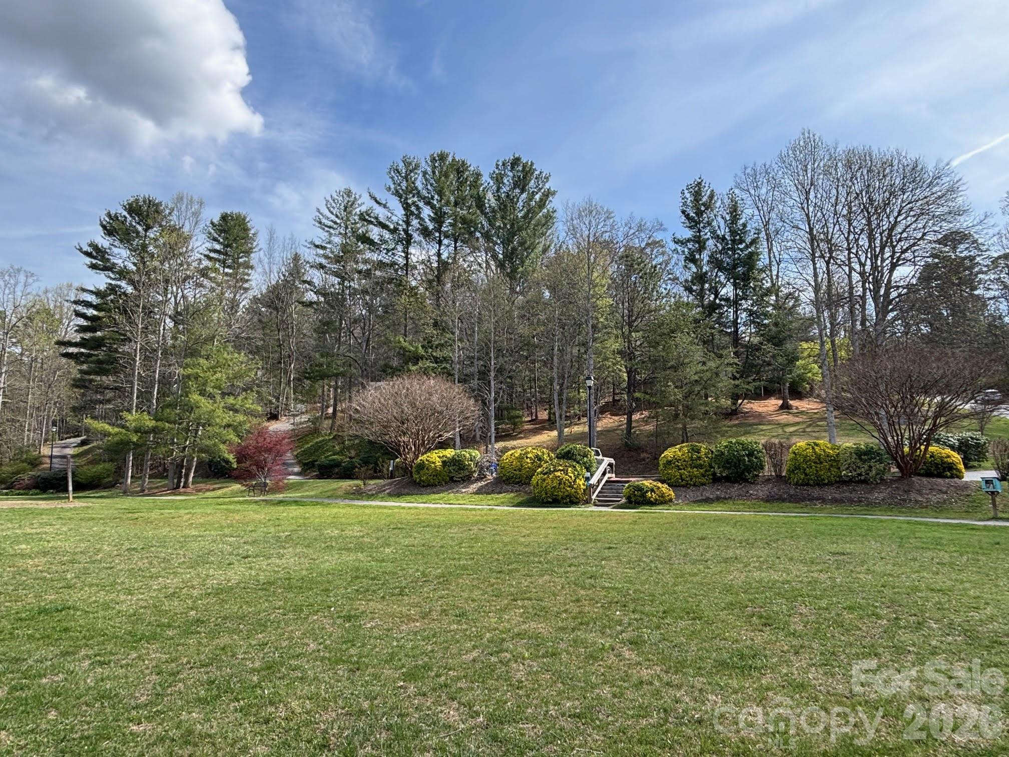 121 Churchill Downs Drive Property Photo 25