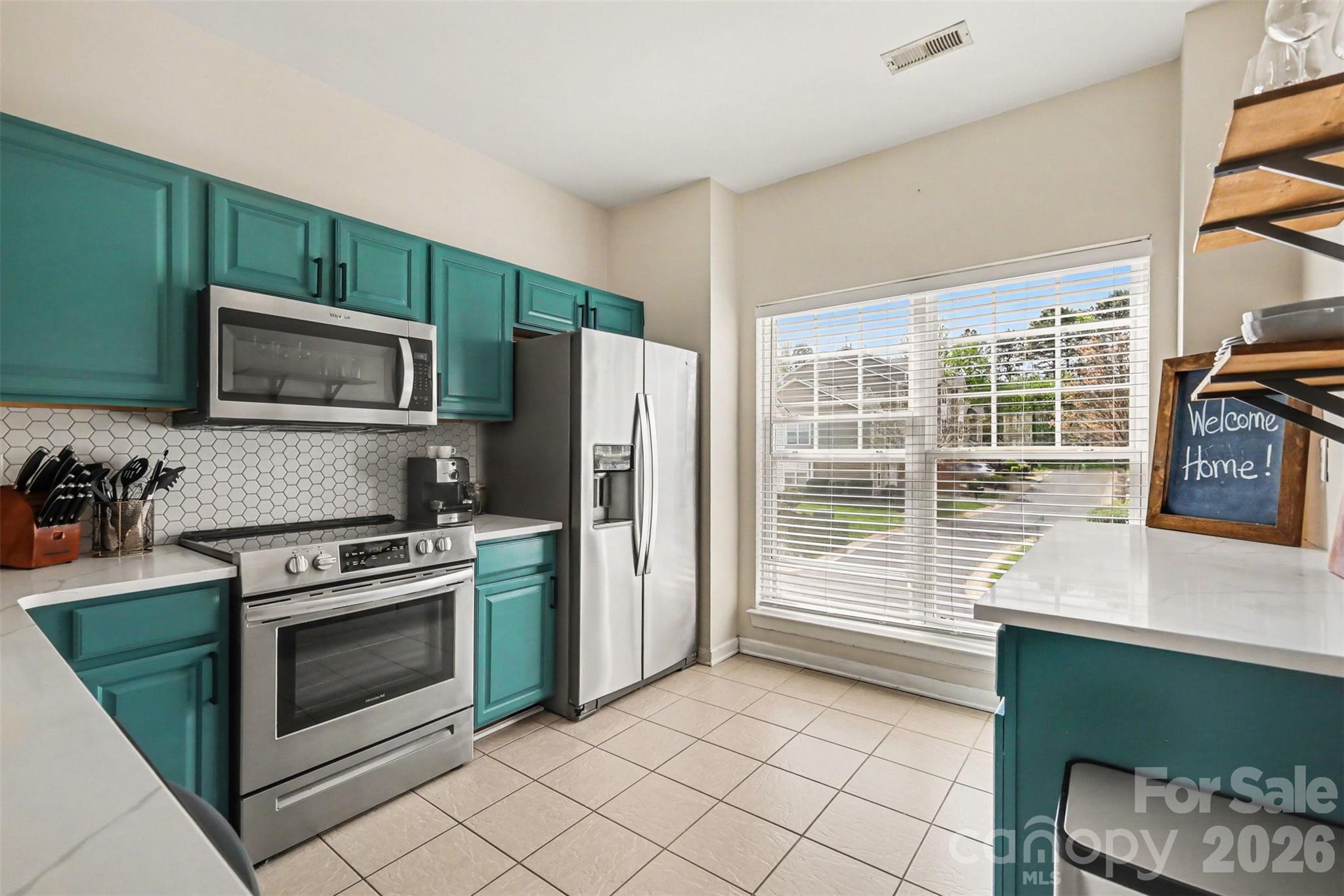2729 Avalon Loop Road Property Photo 1