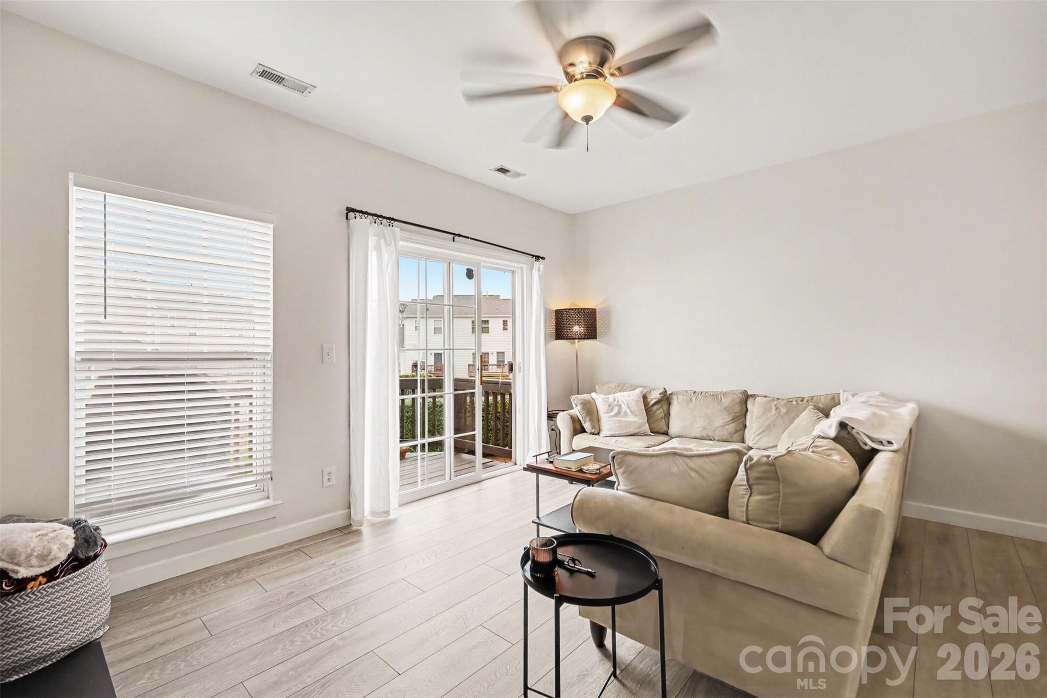 2729 Avalon Loop Road Property Photo 8