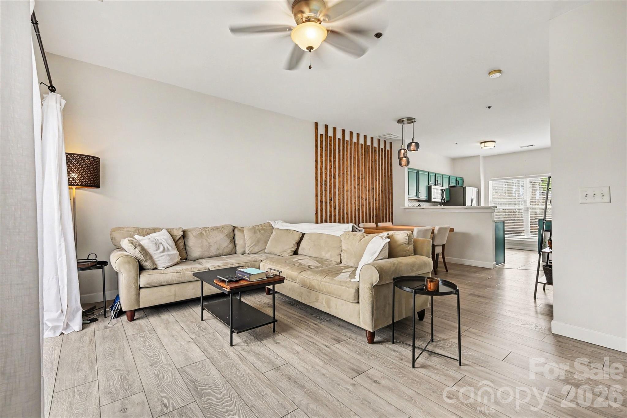 2729 Avalon Loop Road Property Photo 9