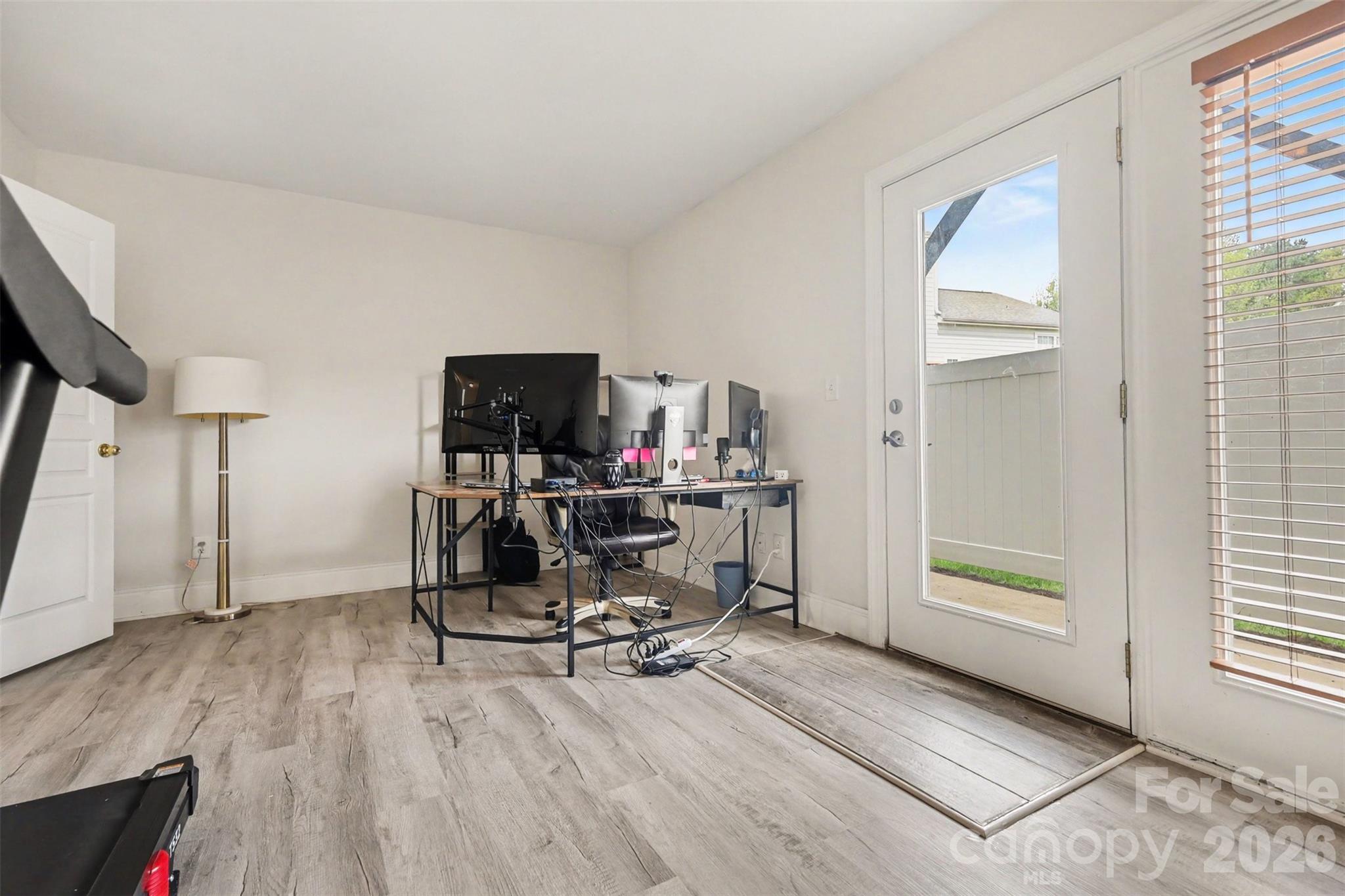 2729 Avalon Loop Road Property Photo 17