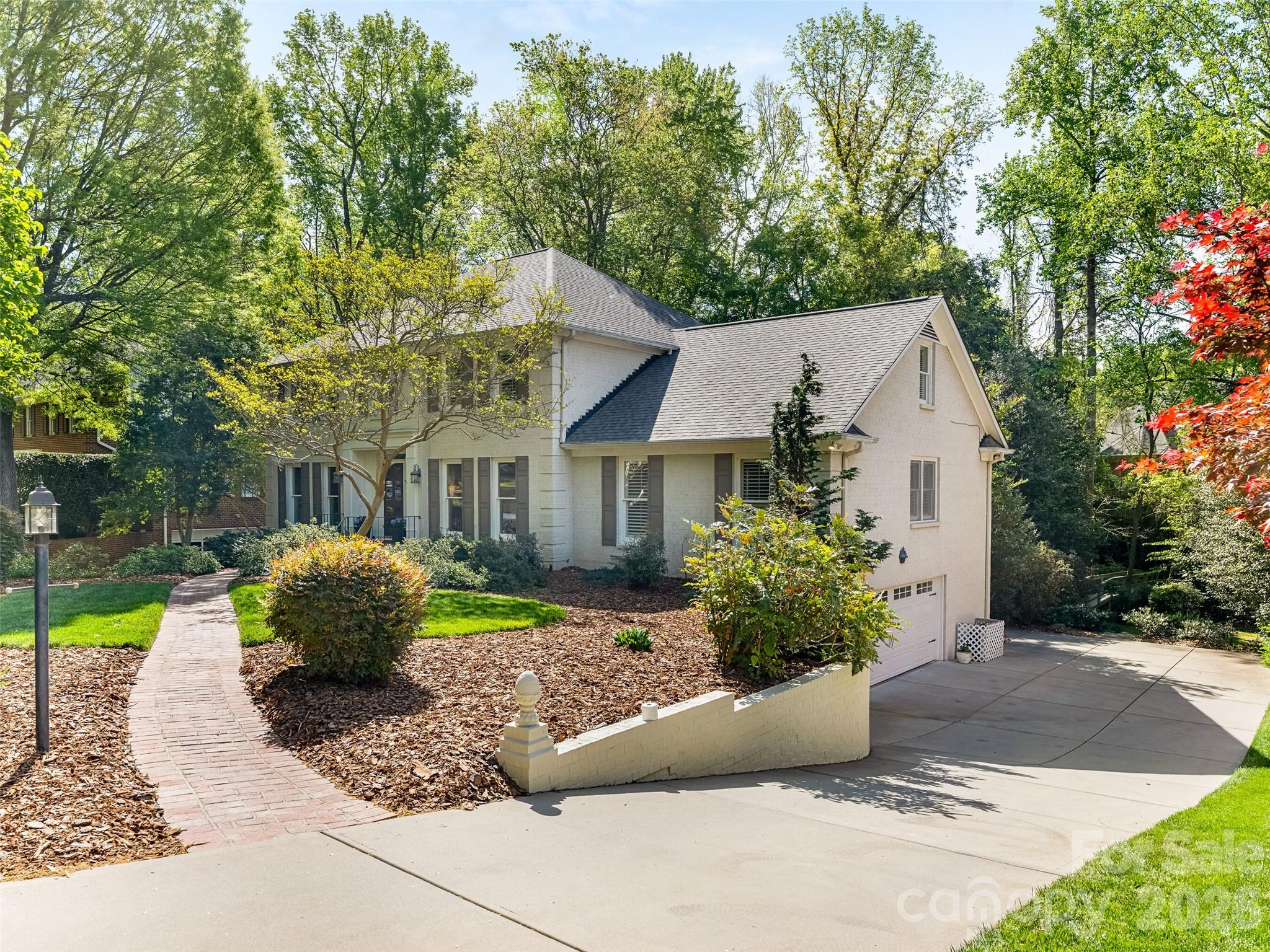 5239 Winding Brook Road Property Photo 2