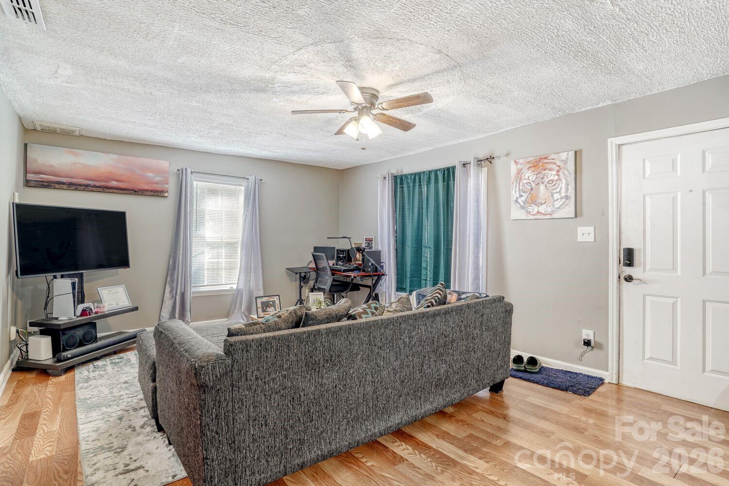 409 W Norment Avenue Property Photo 5