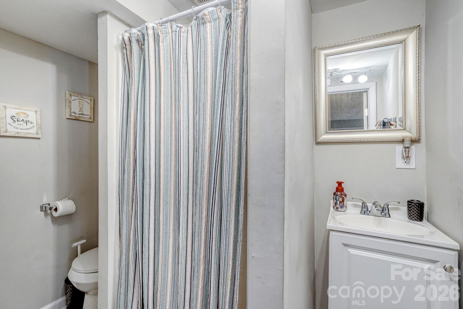 409 W Norment Avenue Property Photo 7