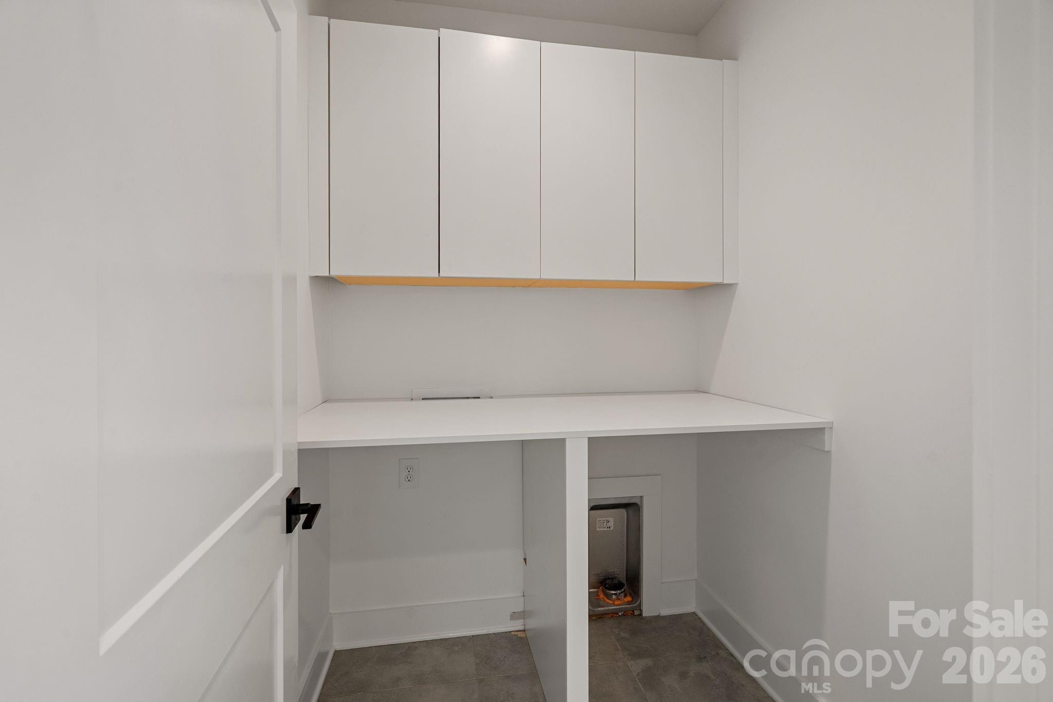 1006 Westbrook Drive B Property Photo 33