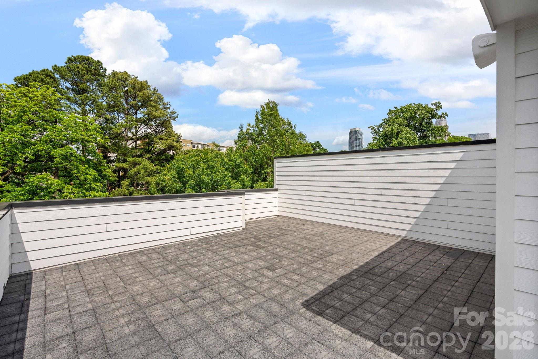 1006 Westbrook Drive B Property Photo 38