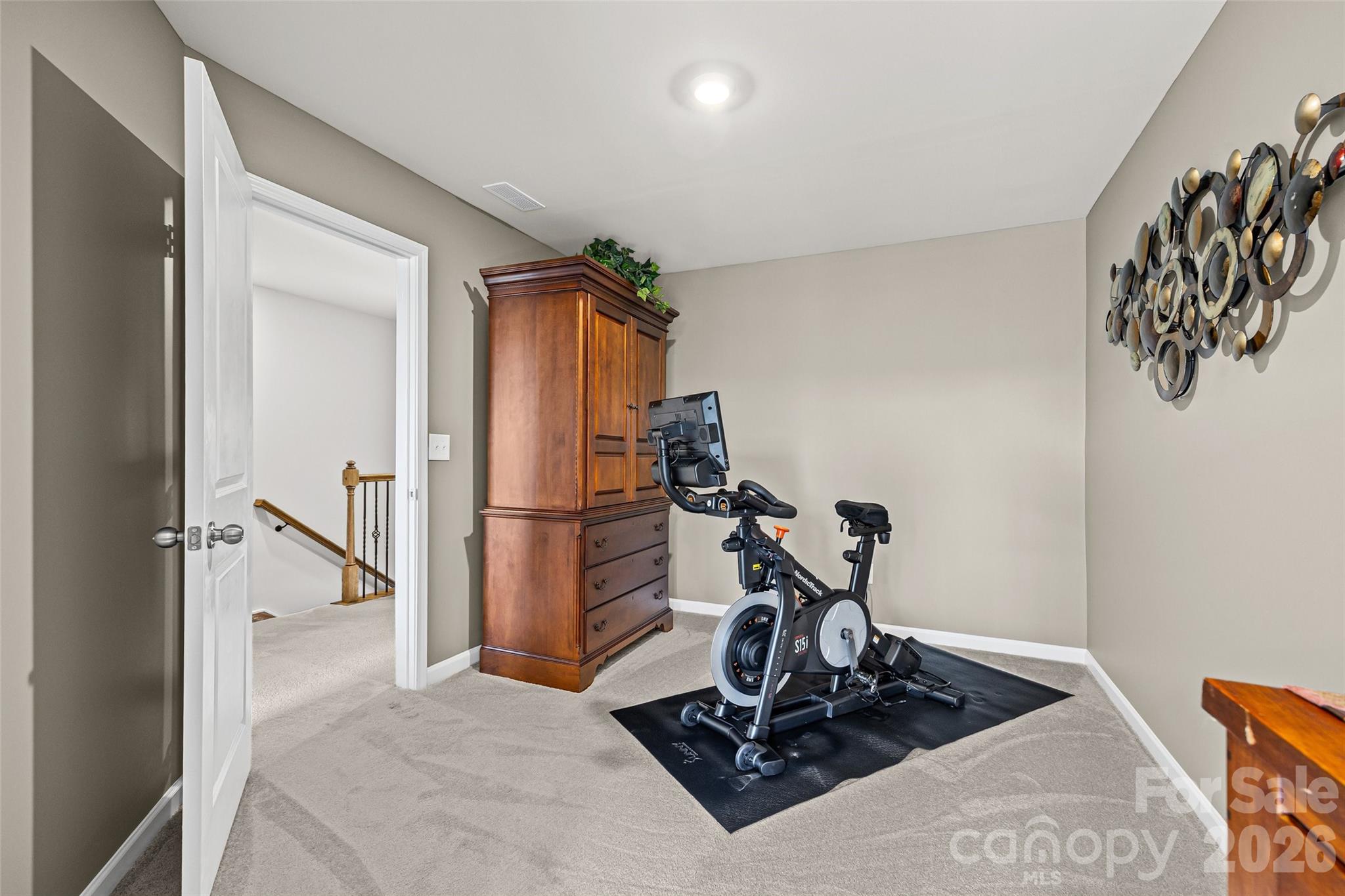 909 Cobbled Way Property Photo 17