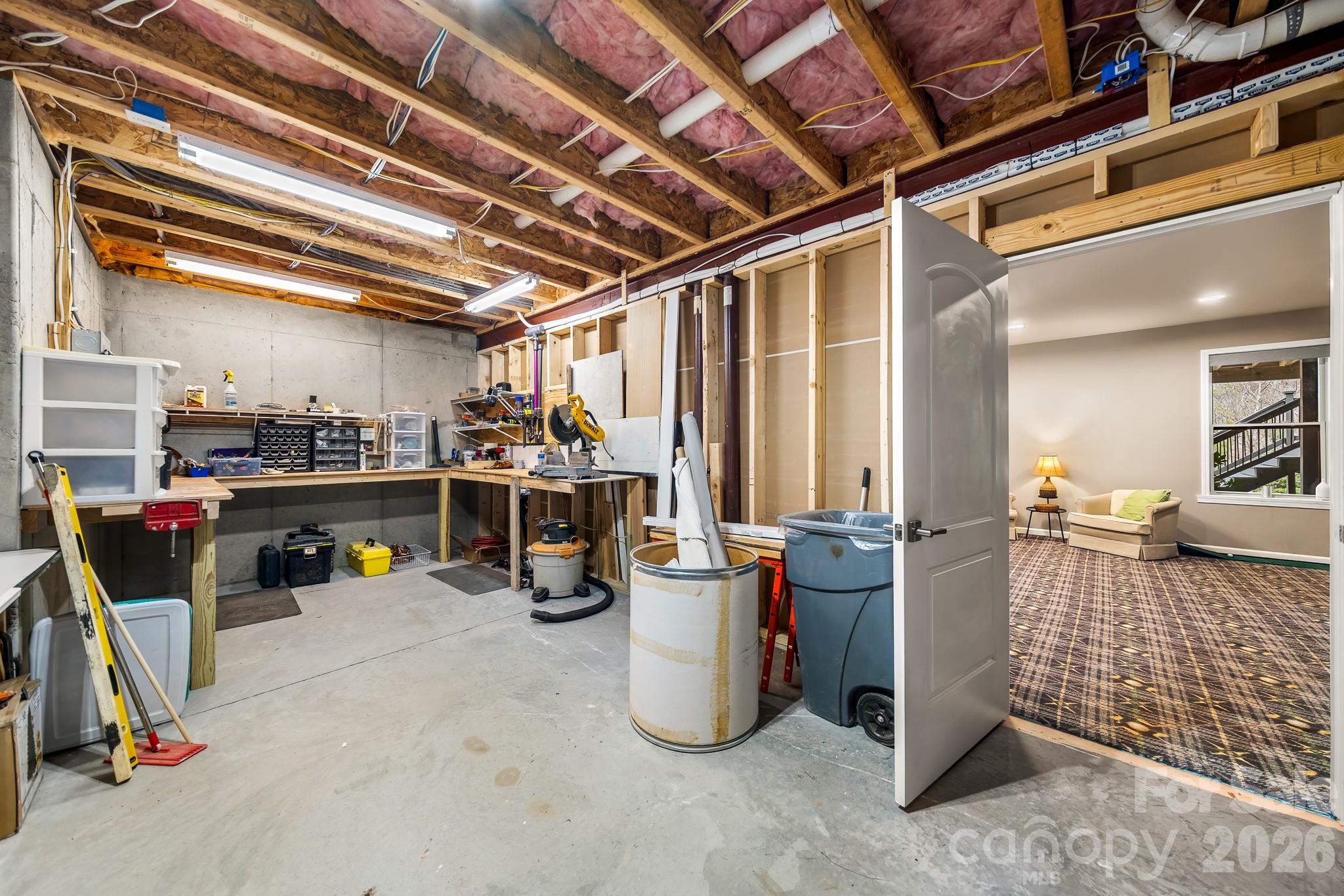 6008 Candlestick Lane Property Photo 34