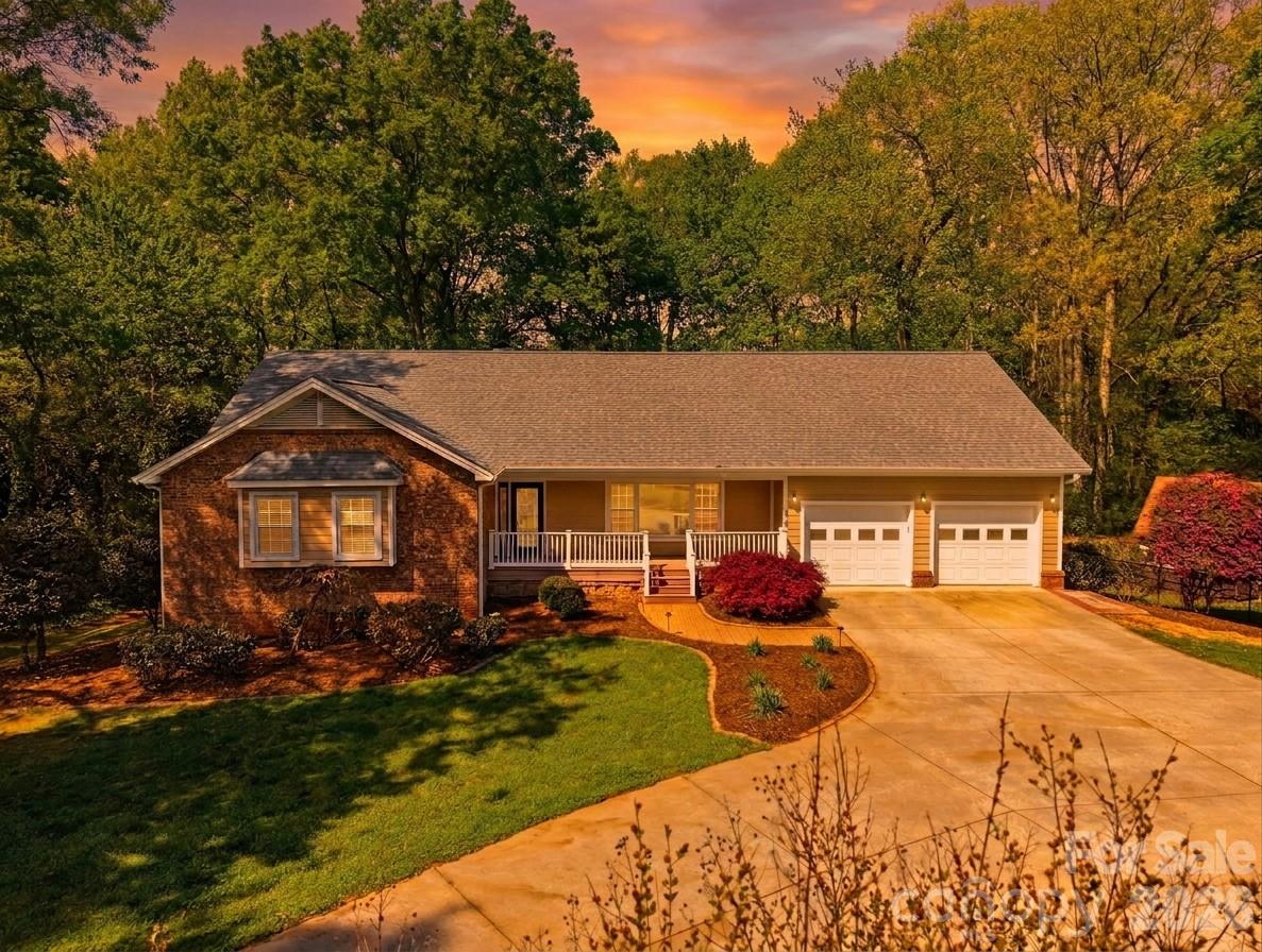 1512 Little Hill Road Property Photo 1