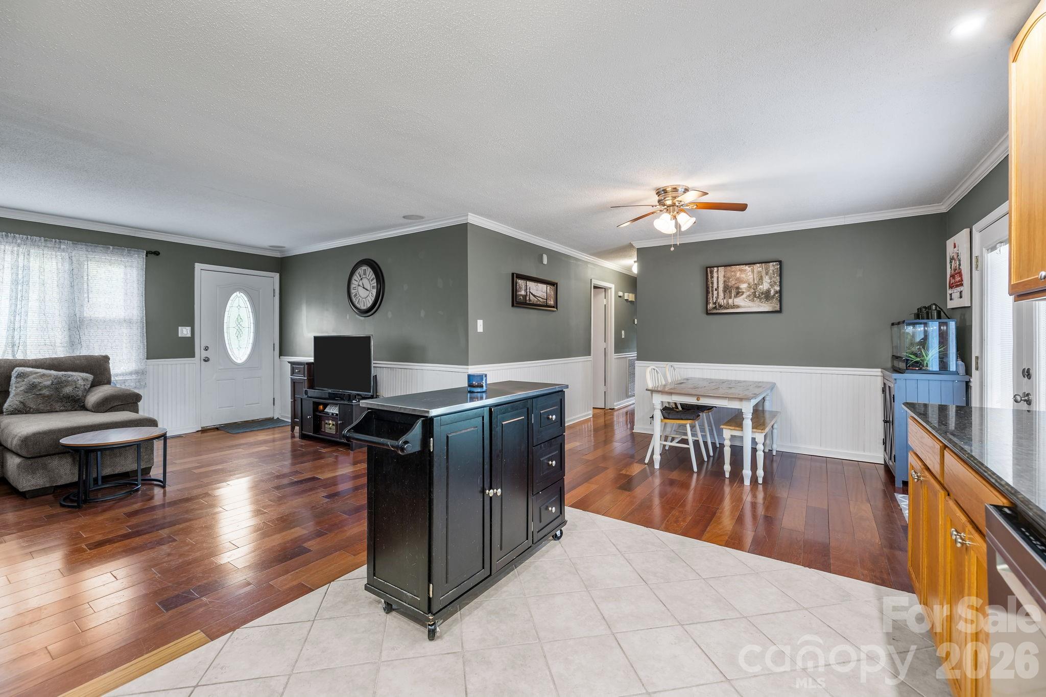 3942 Linwood Road Property Photo 15