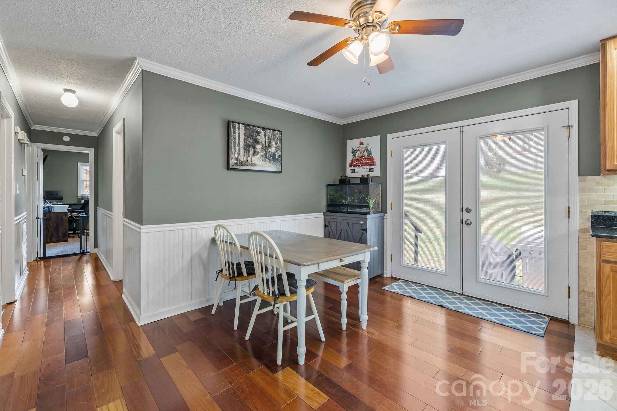 3942 Linwood Road Property Photo 16