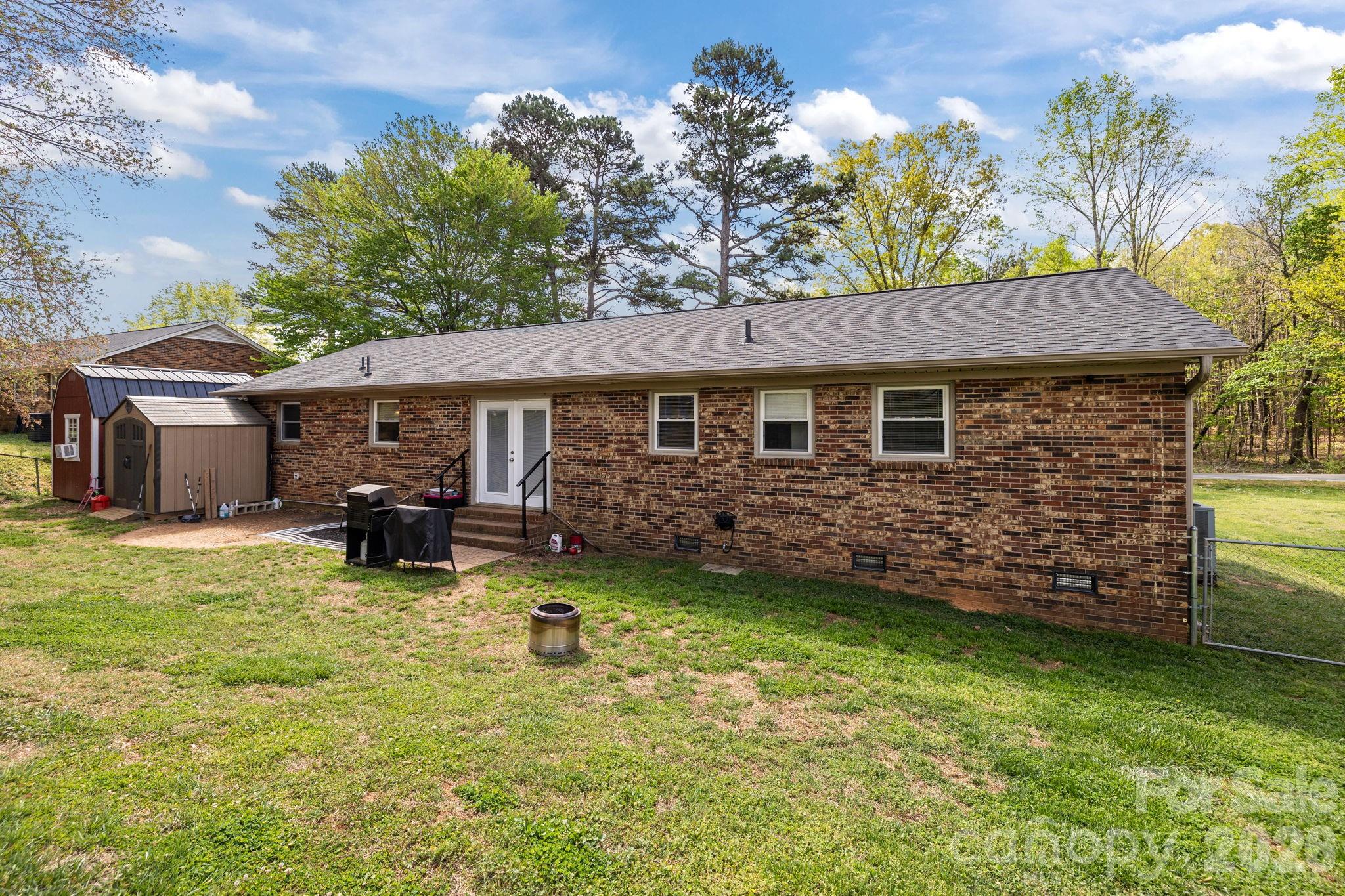 3942 Linwood Road Property Photo 31