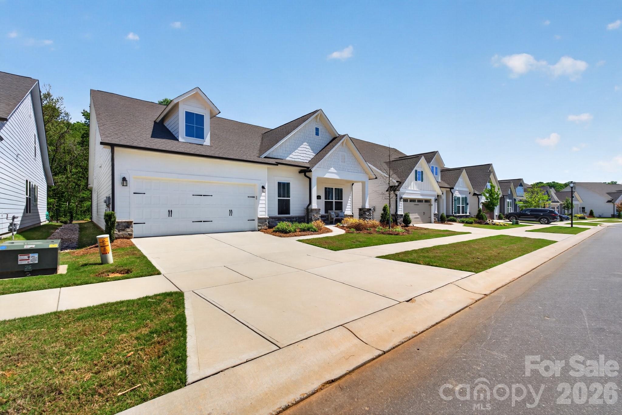 1405 Encore Lane Property Photo 4