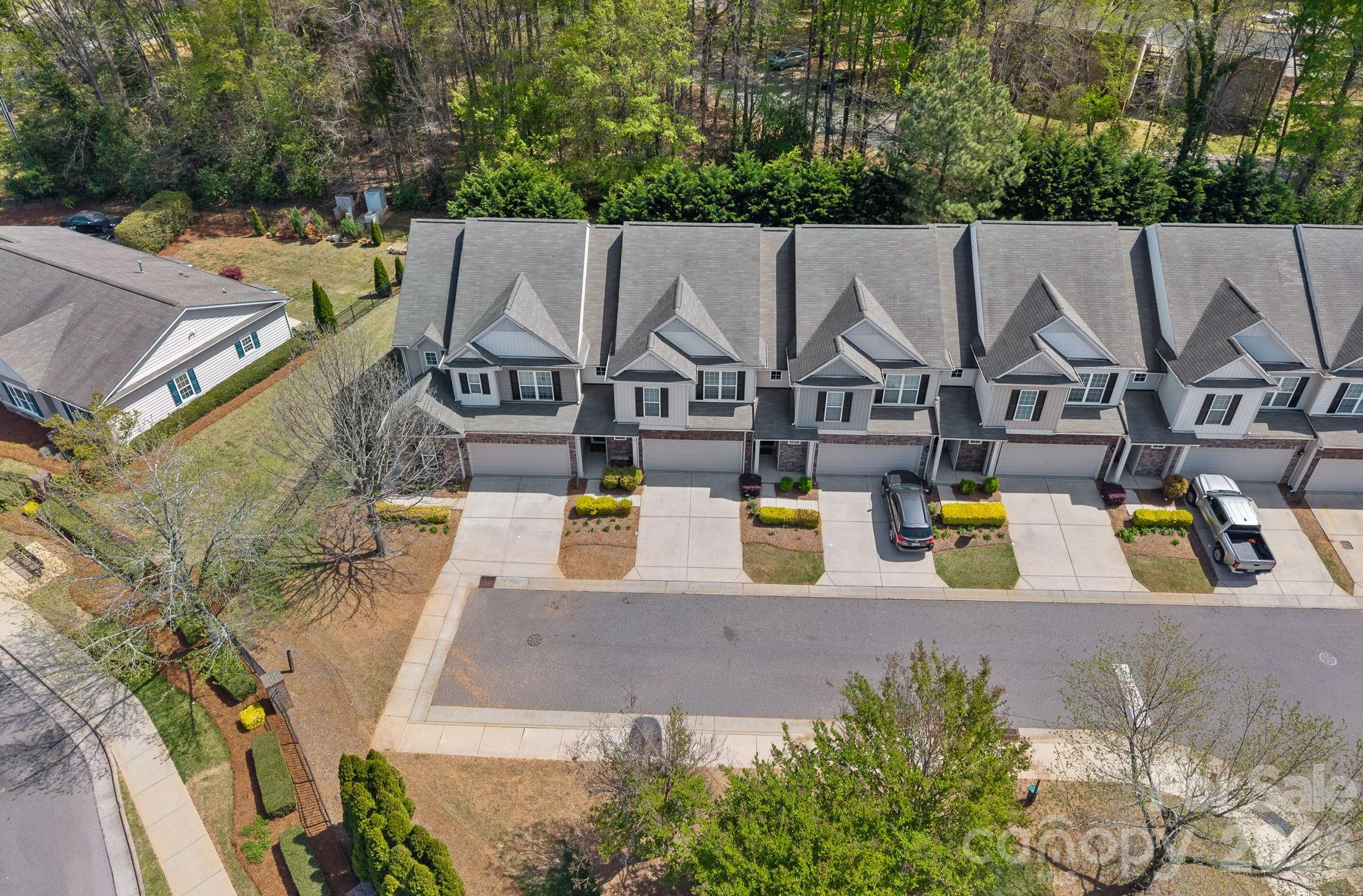 2207 Whitford Lane Property Photo 27