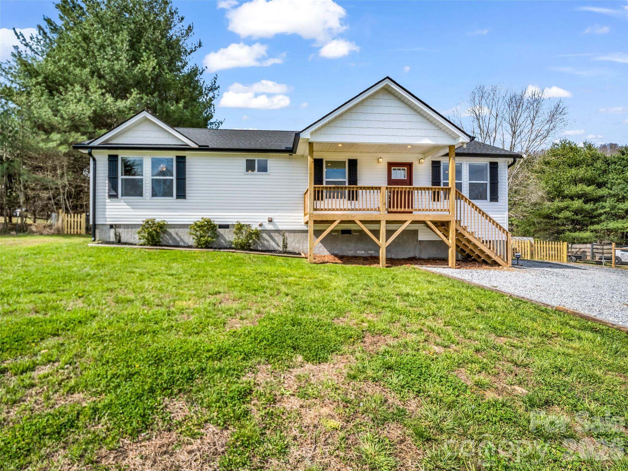 29 Kanes Drive Property Photo 4