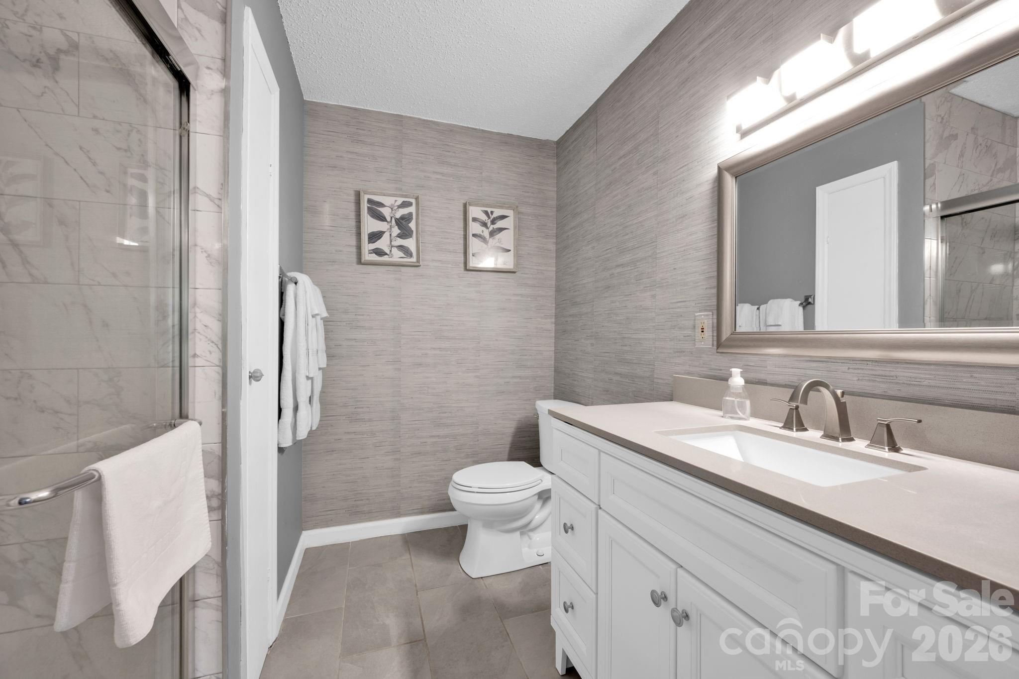 470 Lakeview Shores Loop Property Photo 26