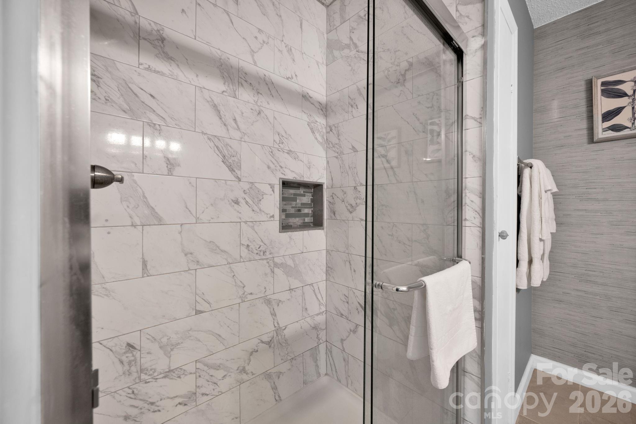 470 Lakeview Shores Loop Property Photo 27