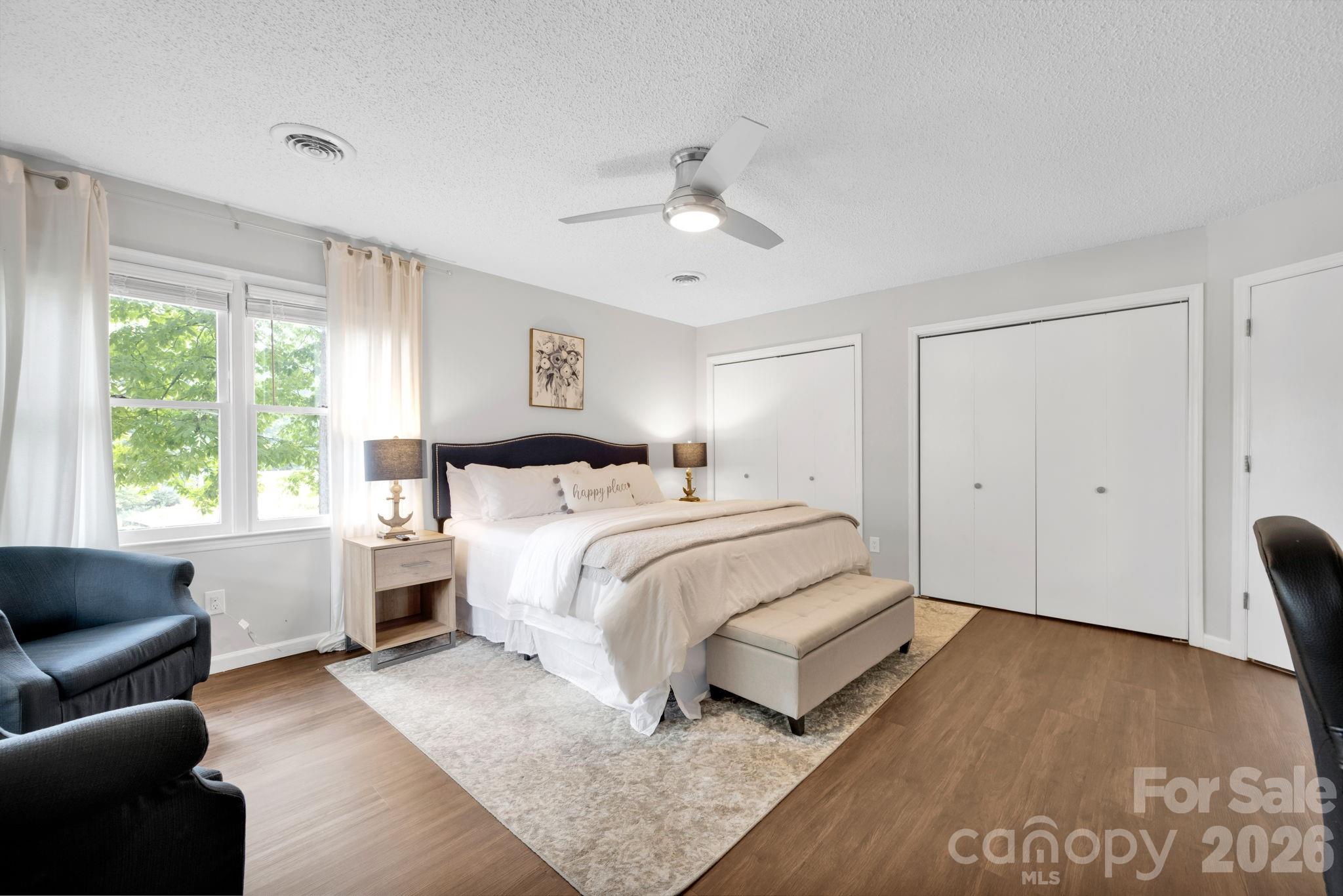 470 Lakeview Shores Loop Property Photo 29