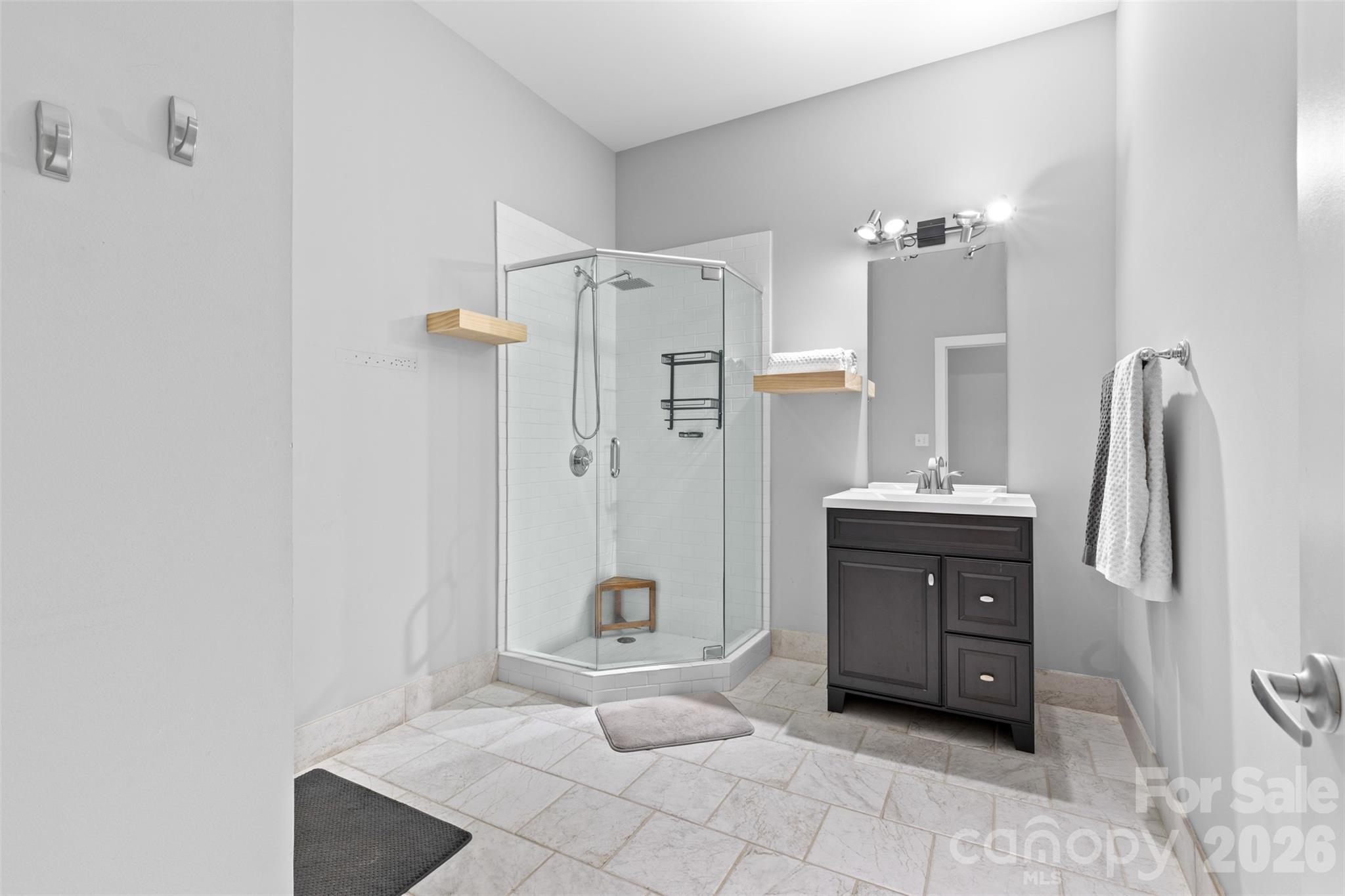 925 Westmere Avenue Property Photo 14