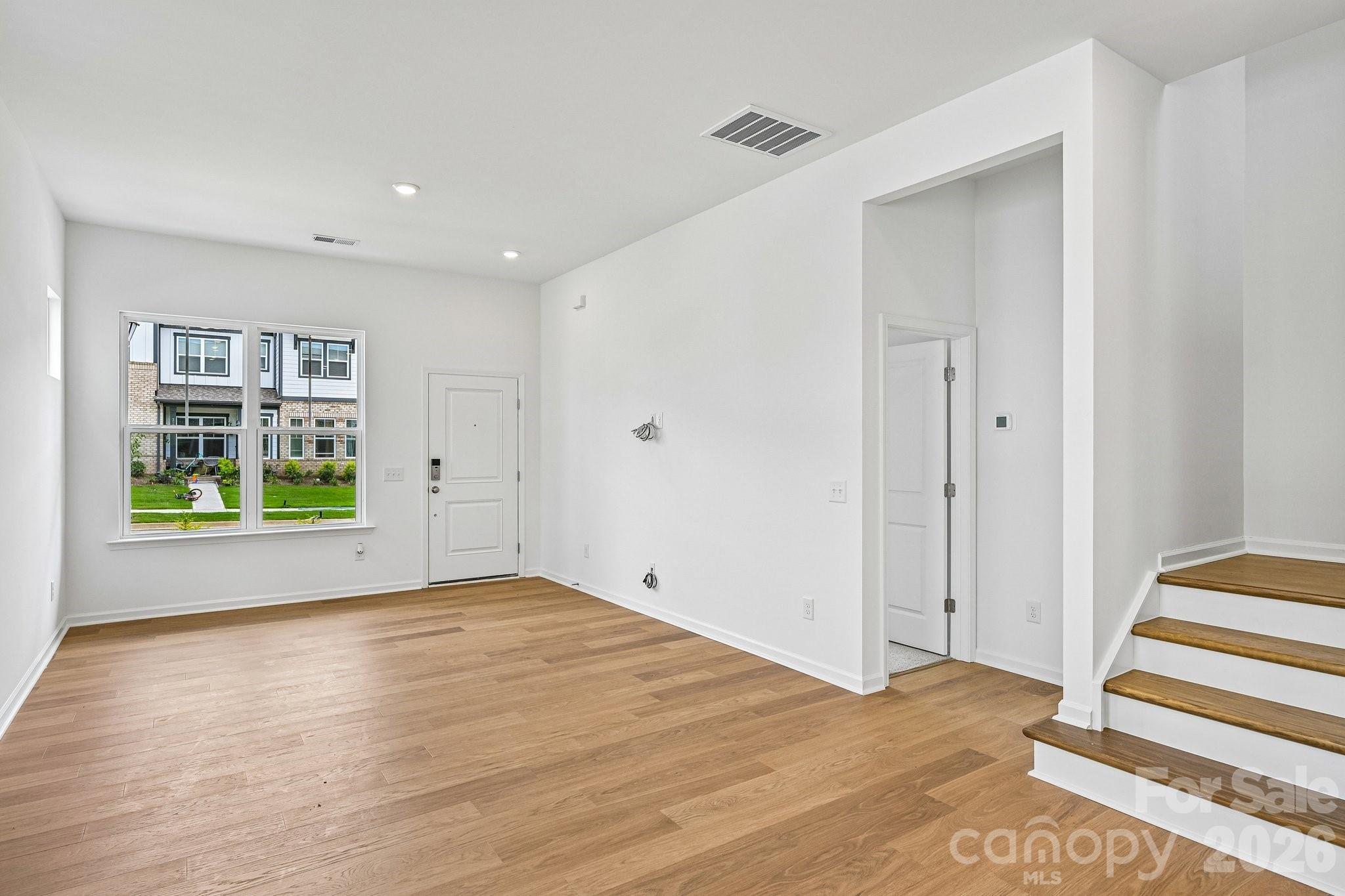 3166 Beacon Heights Road Property Photo 6