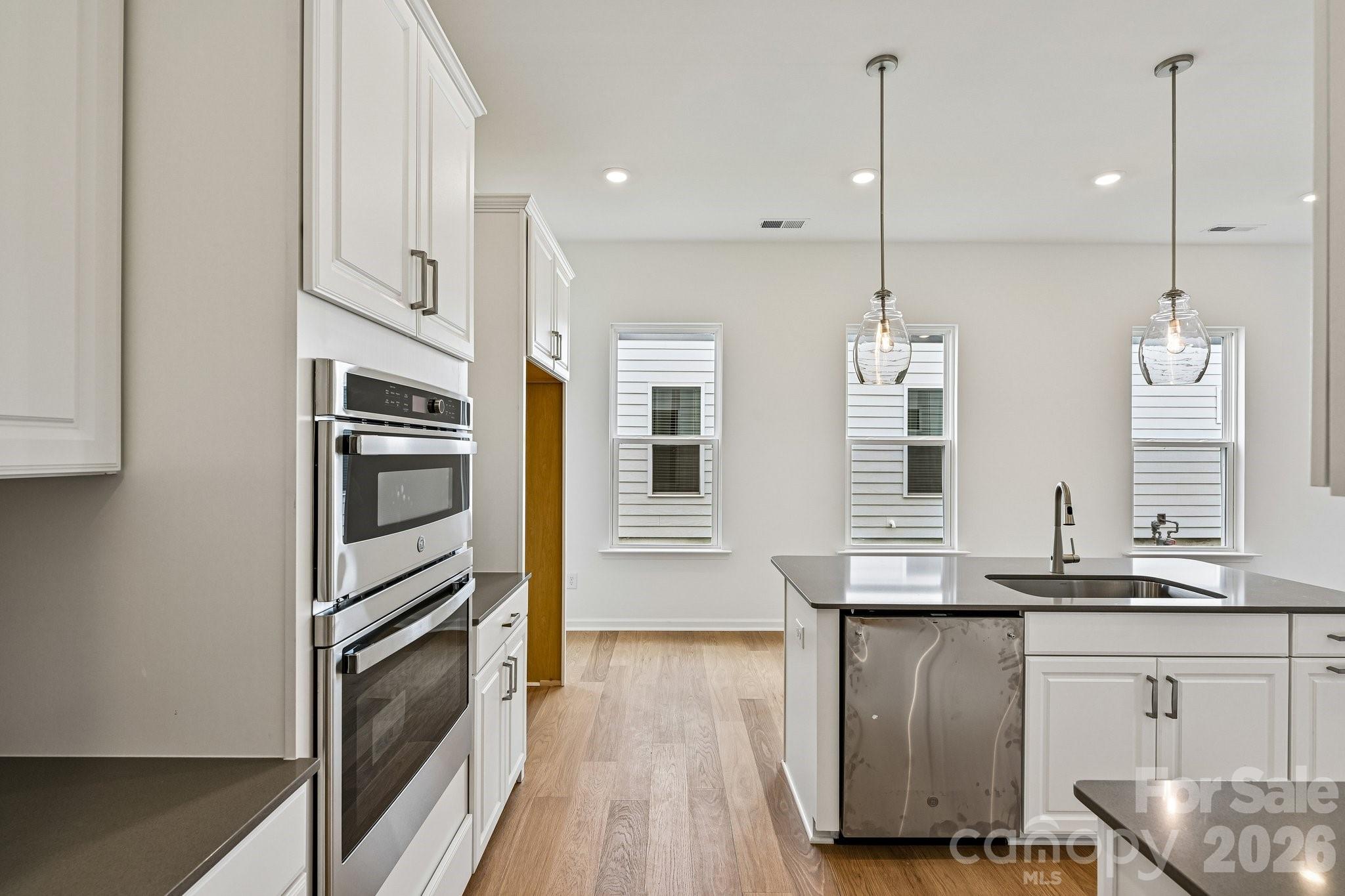 3166 Beacon Heights Road Property Photo 12