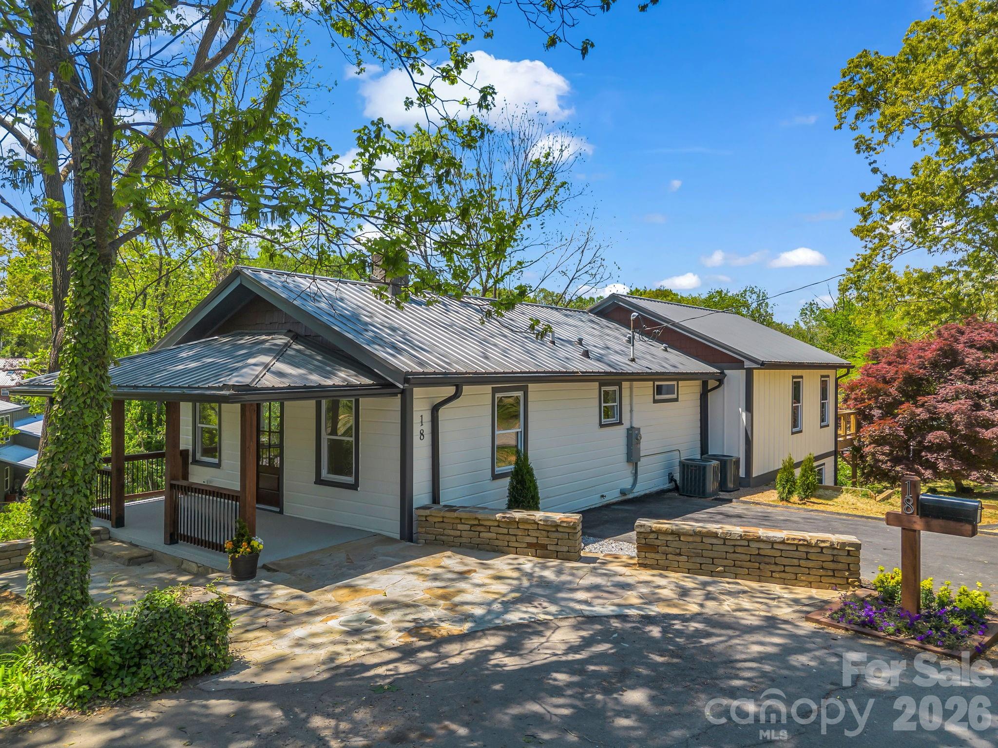 18 Worley Place Property Photo 1